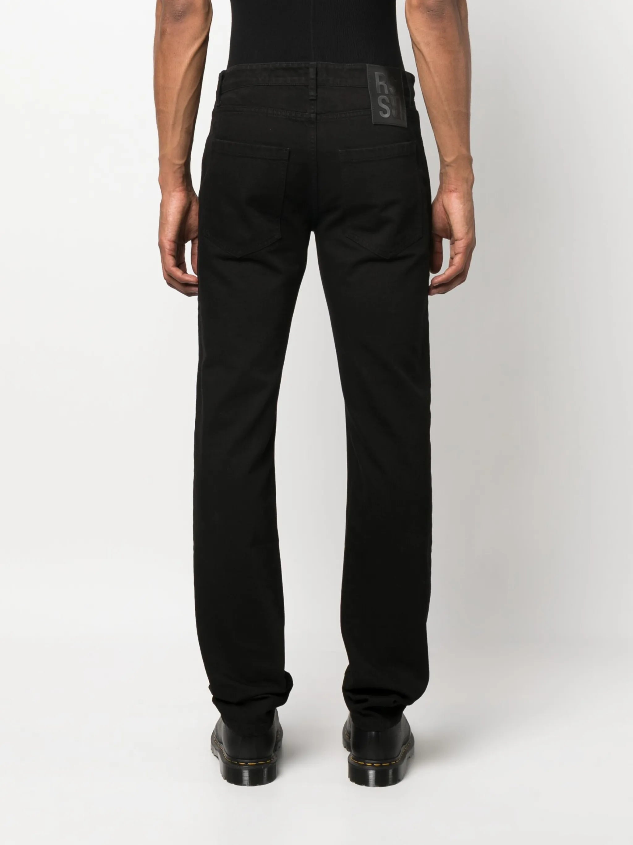 slim-fit jeans