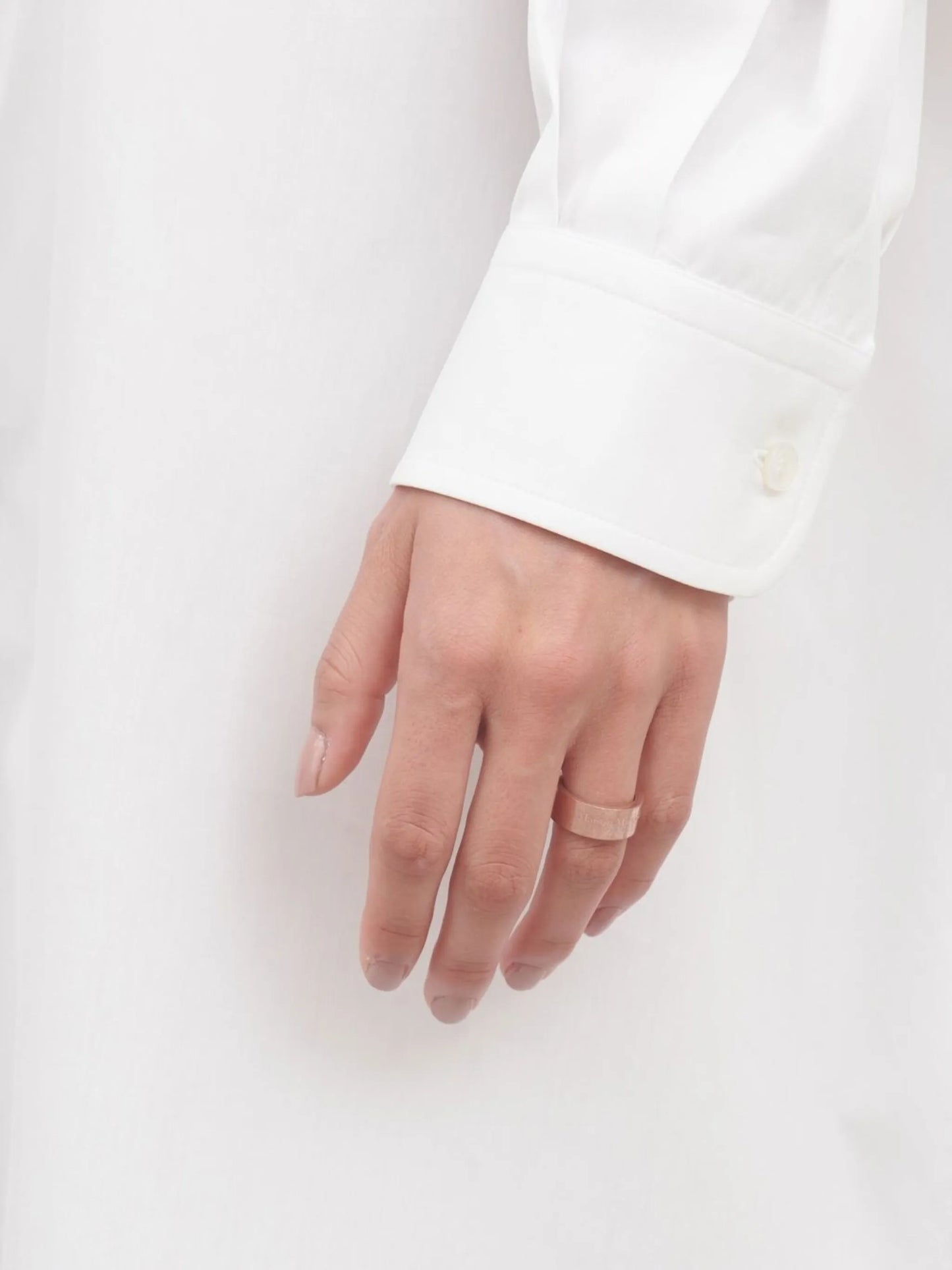 logo-engraved ring