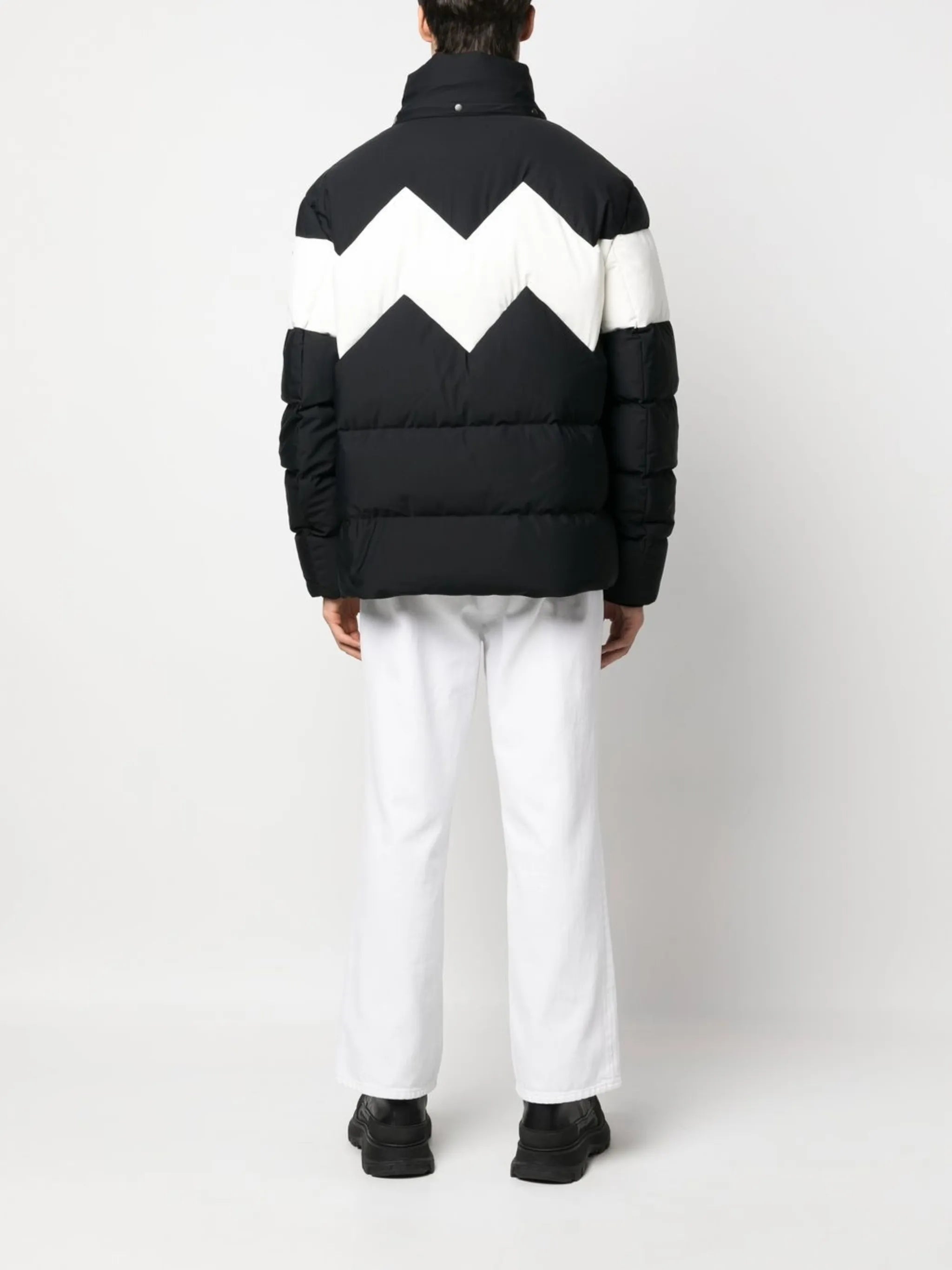 logo-plaque hooded padded jacket