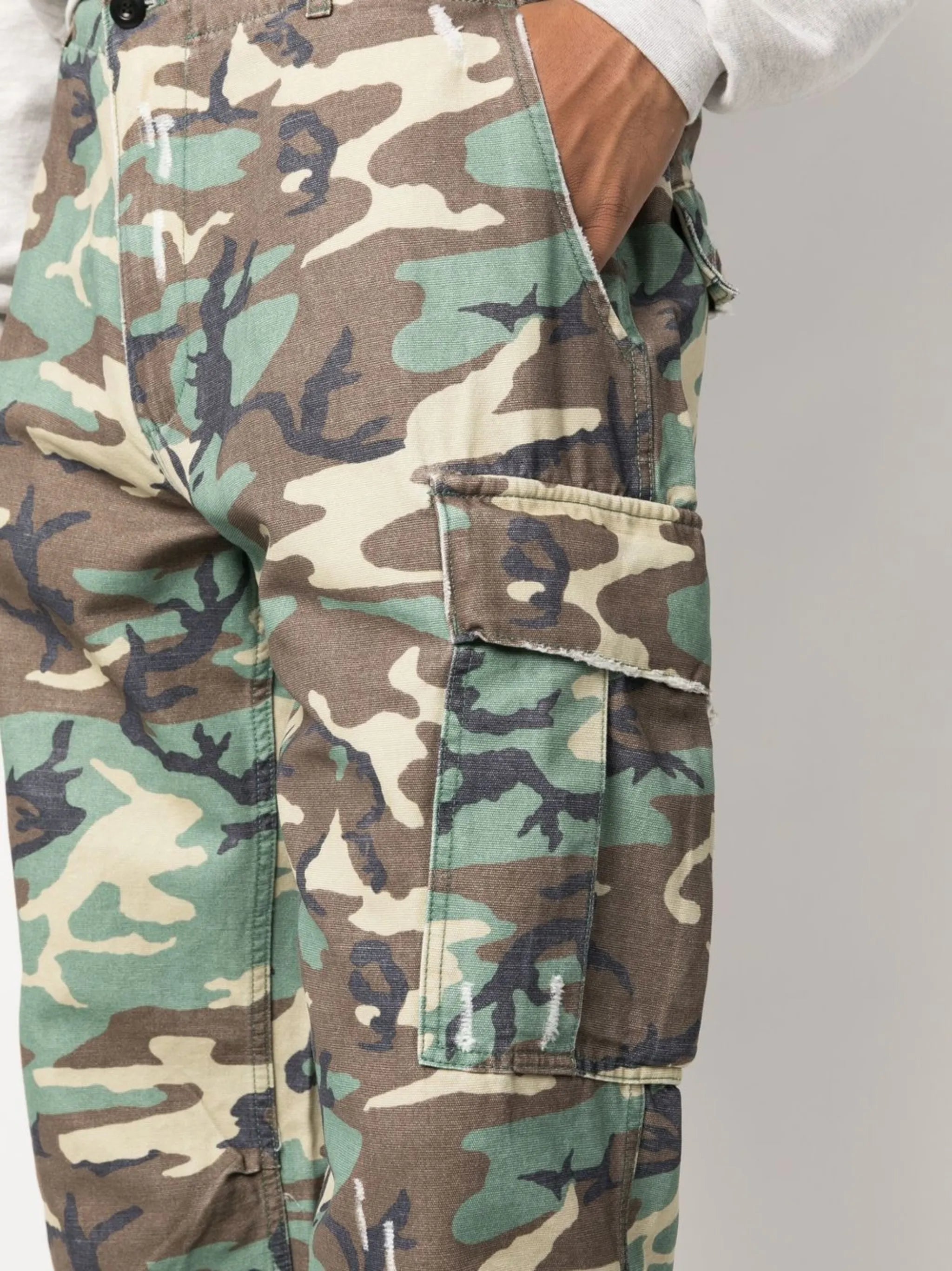camouflage straight-leg cargo trousers
