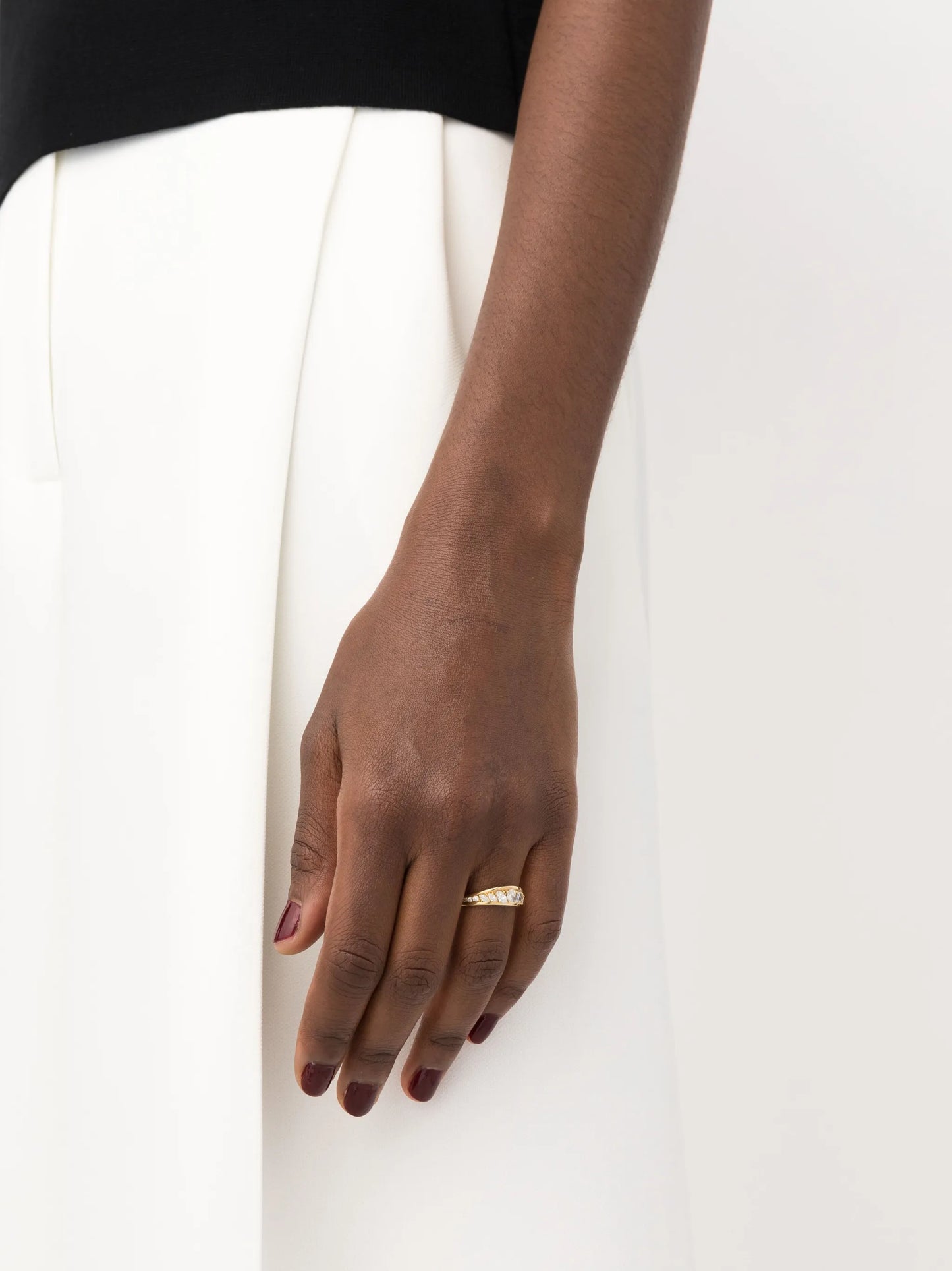 18kt yellow gold Stream Wave diamond ring