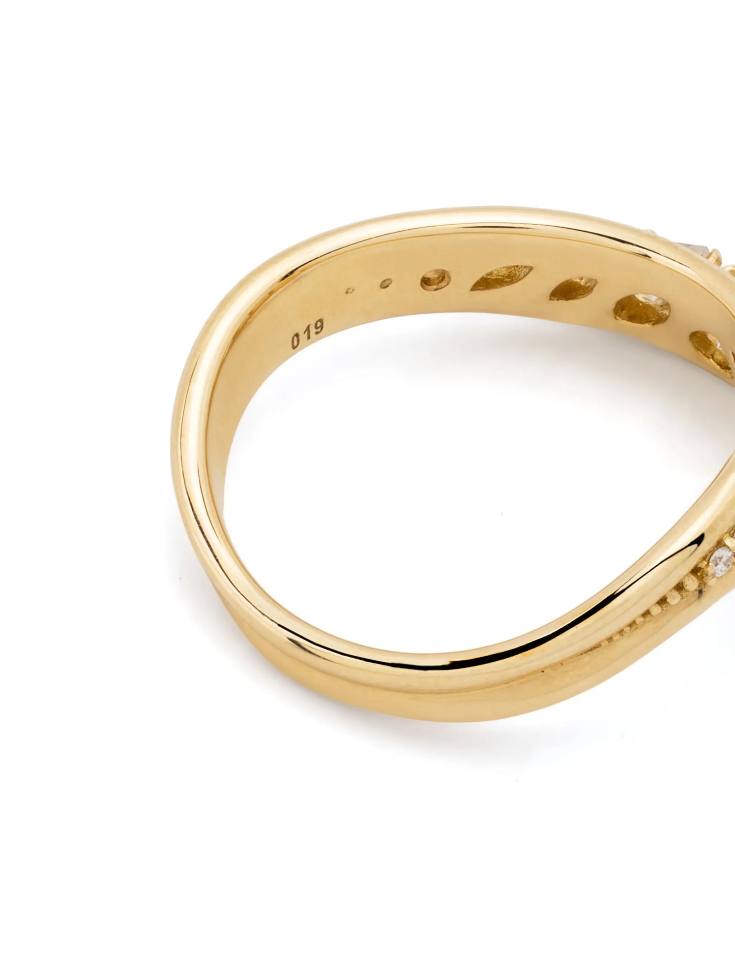 18kt yellow gold Stream Wave diamond ring