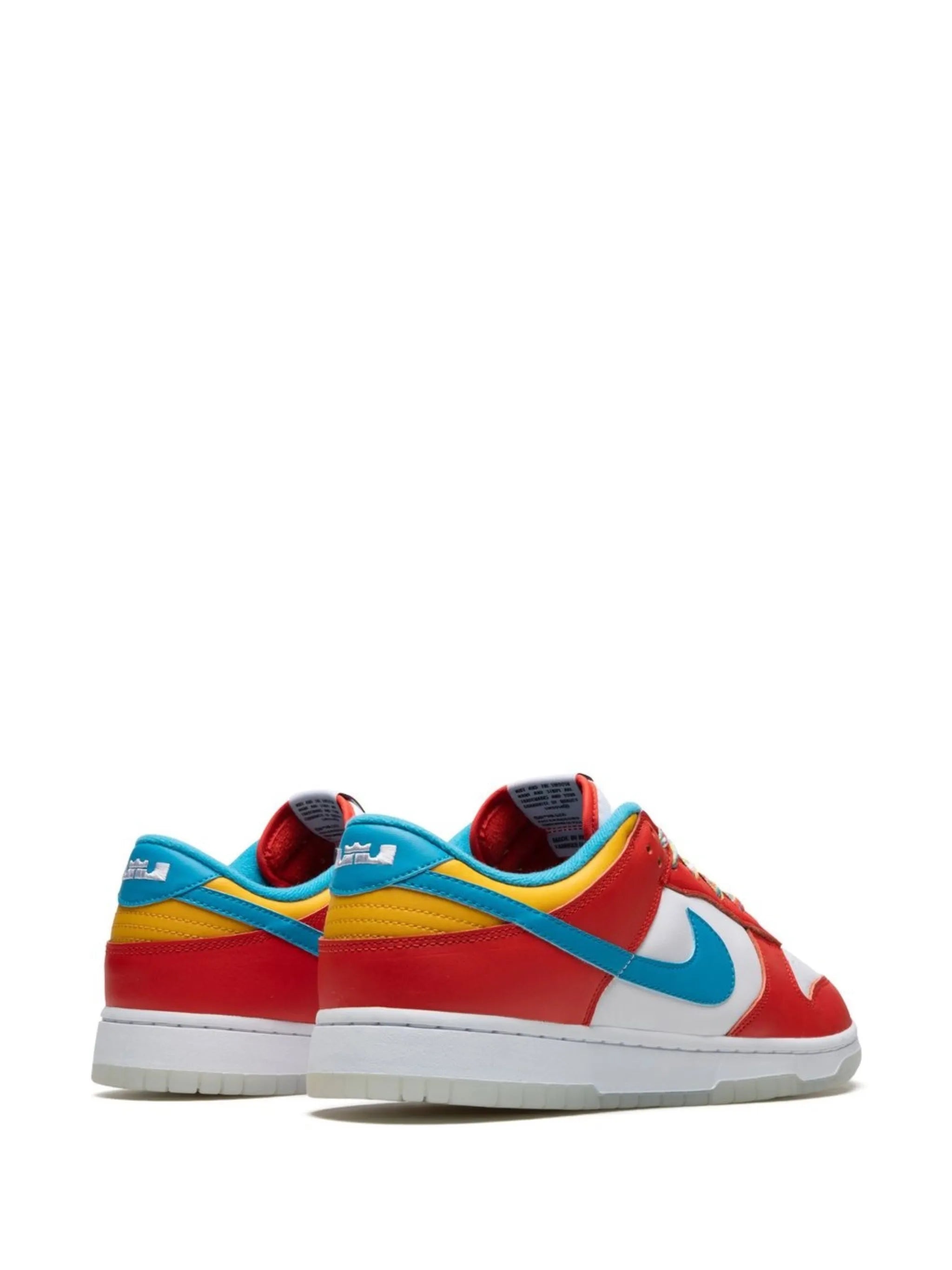 x LeBron James Dunk Low 