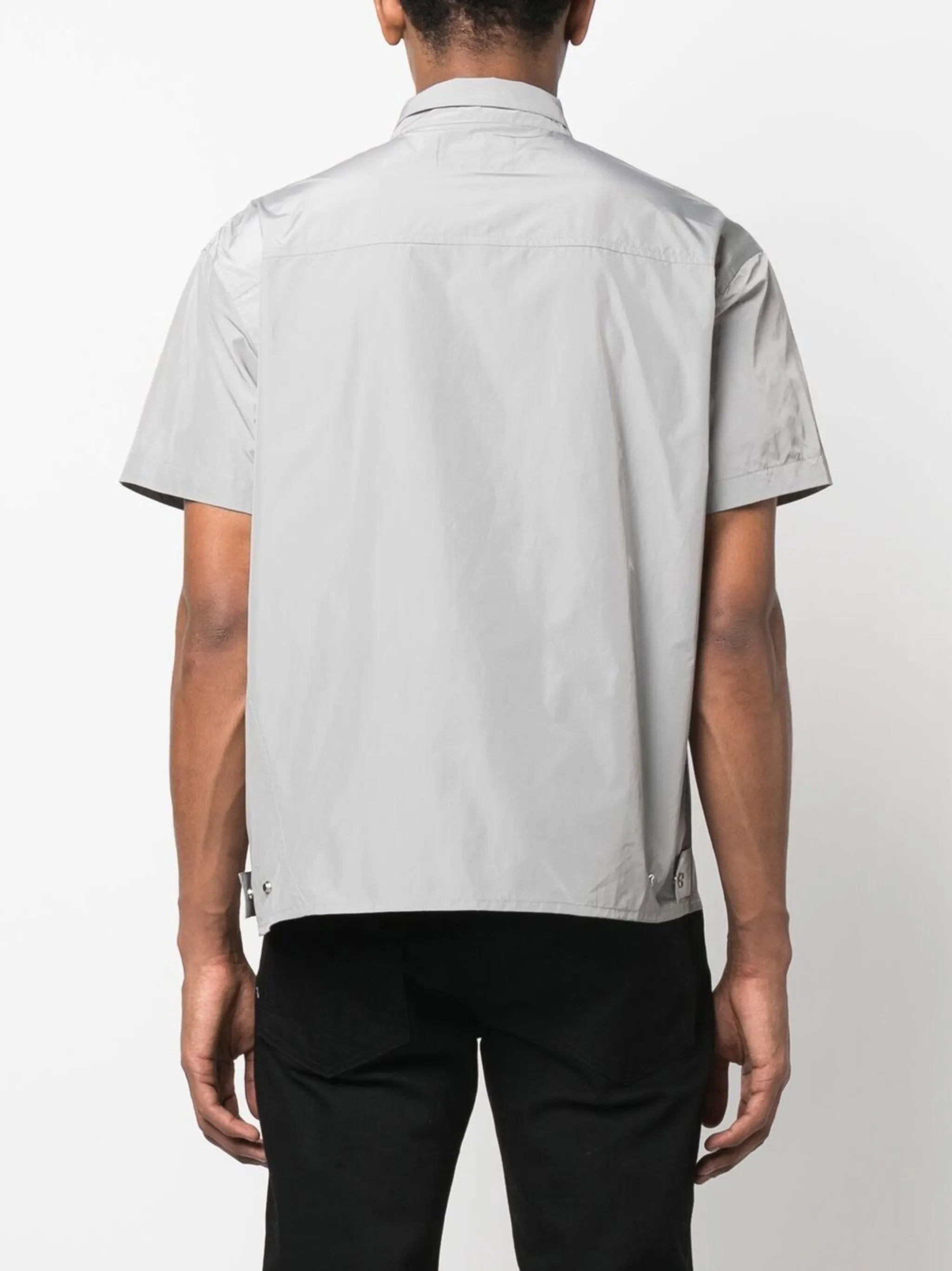 carabiner-detail short-sleeved shirt