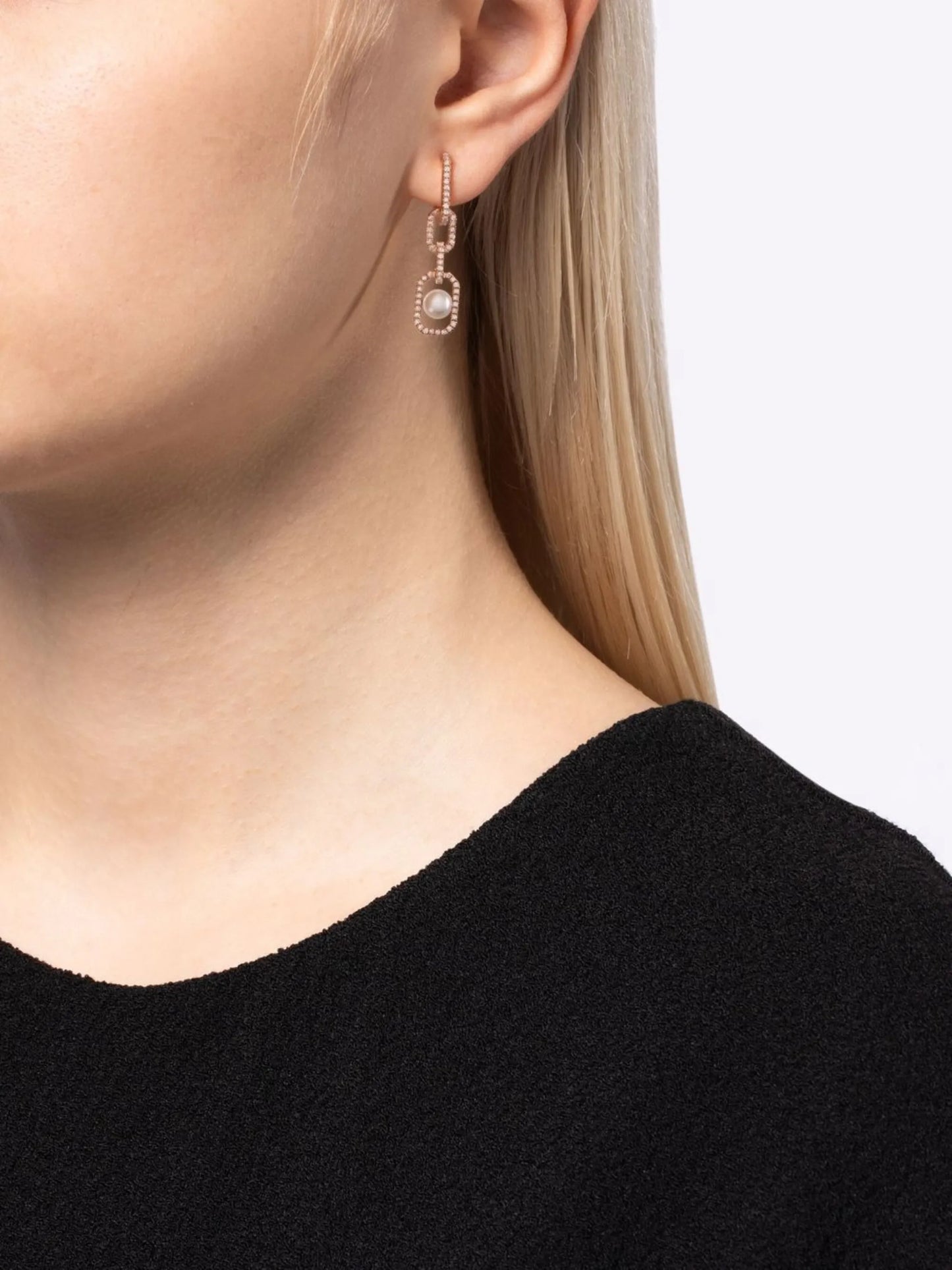 18kt yellow gold diamond and pearl drop earrings