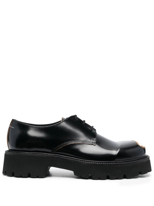 painted-toecap lace-up shoes