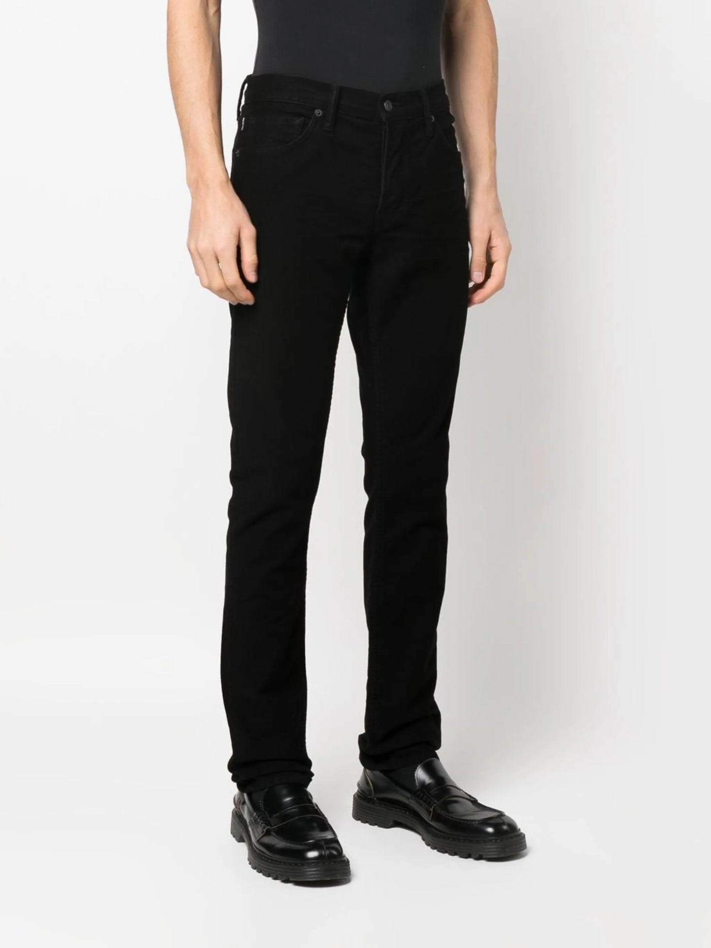 slim-cut leg trousers