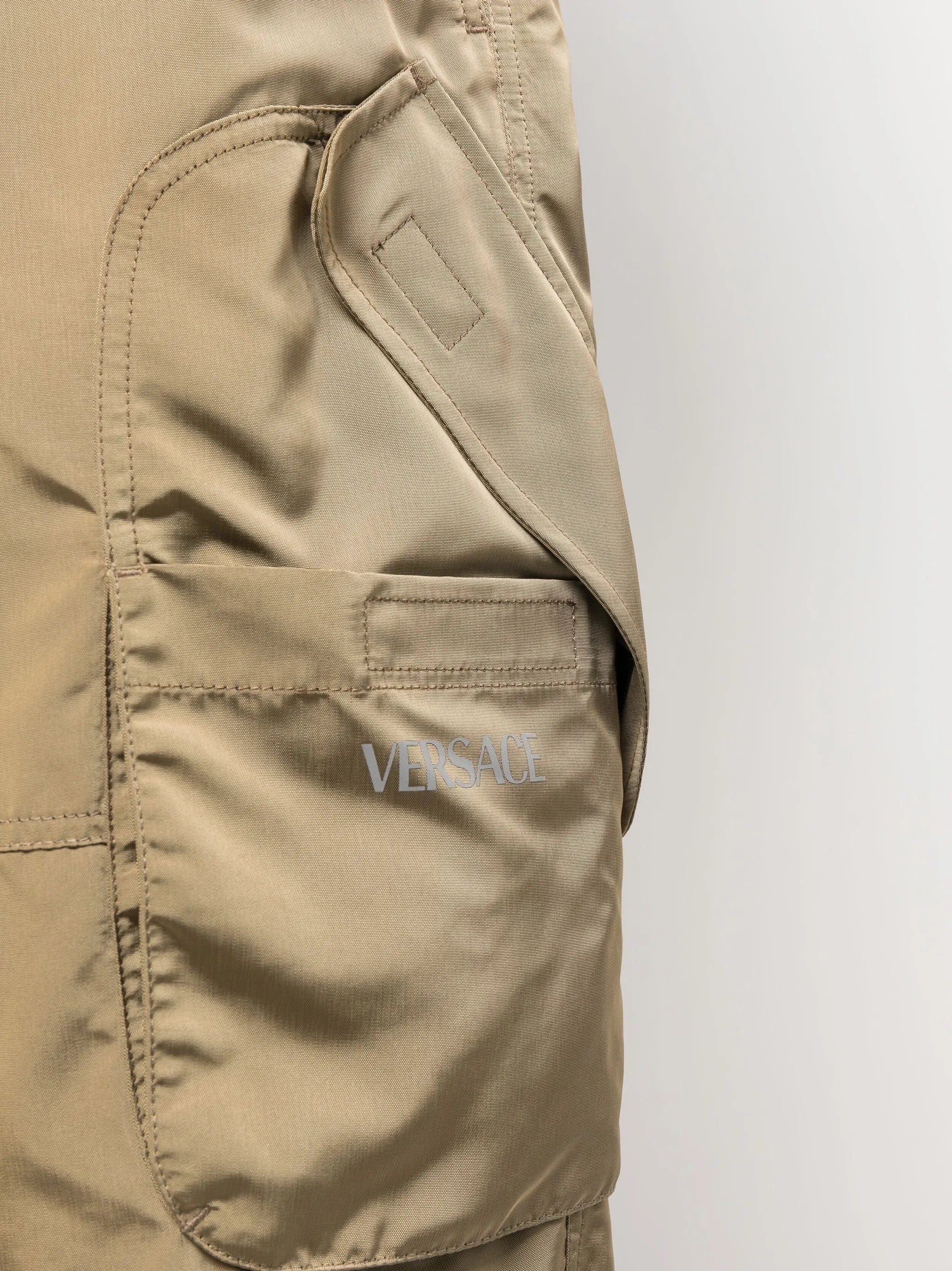drawstring-waist shorts