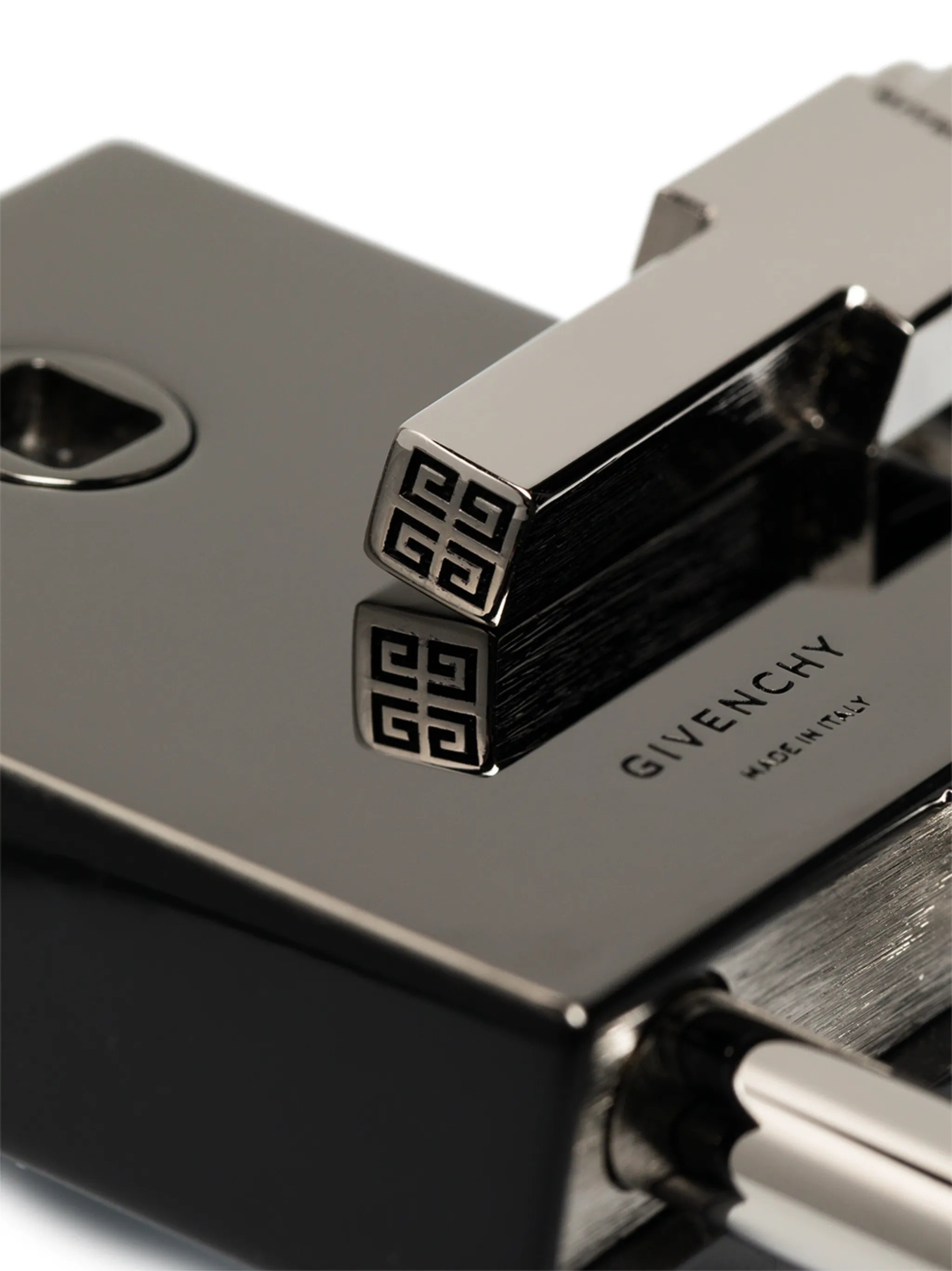 x Chito 4G padlock