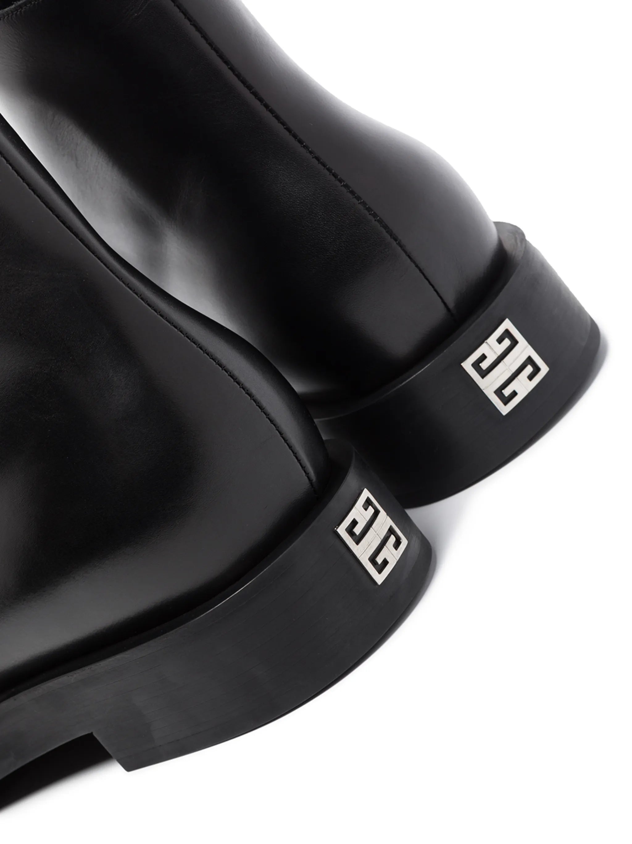 lace-up ankle boots