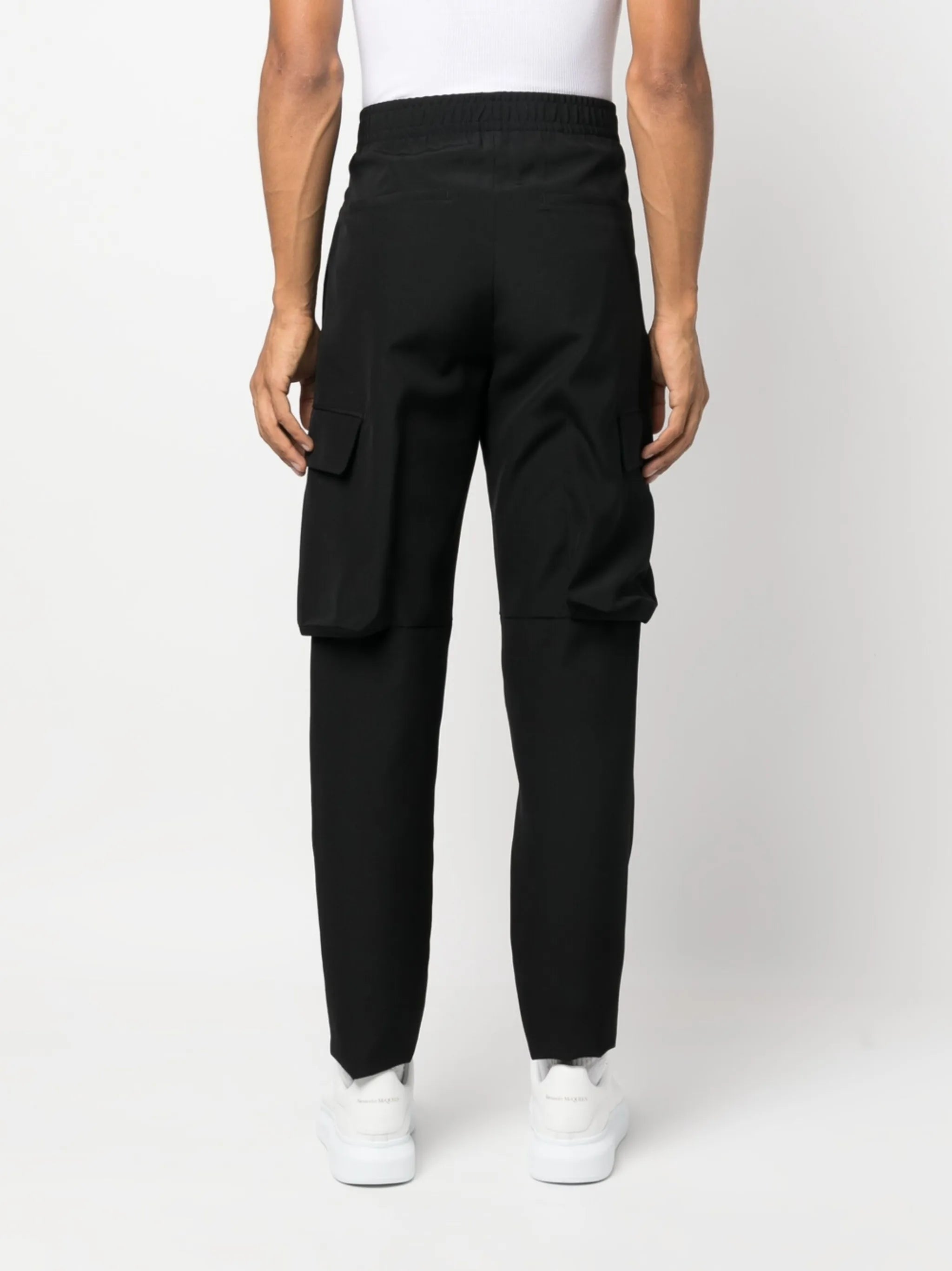straight-leg cargo trousers