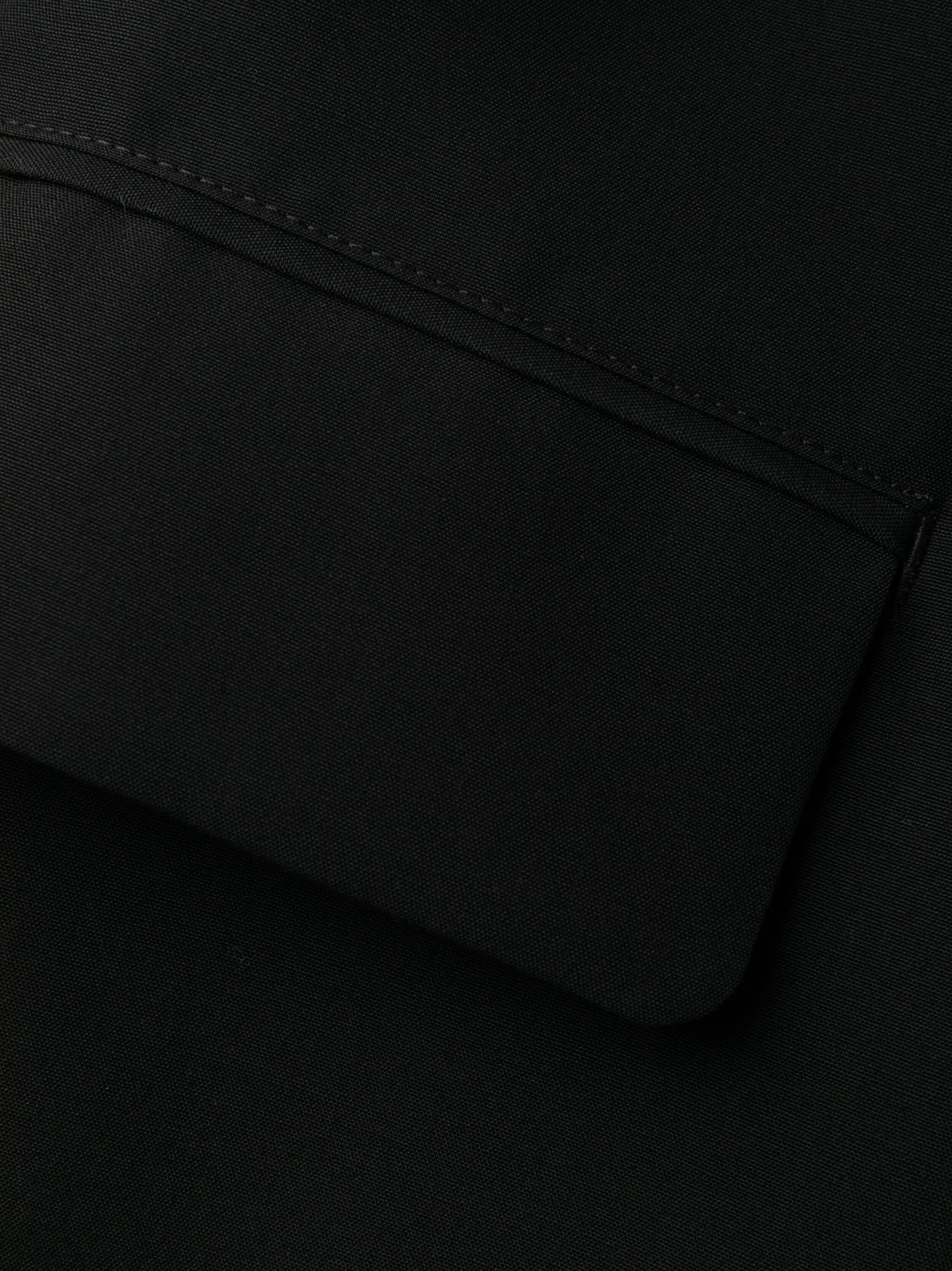 straight-leg cargo trousers