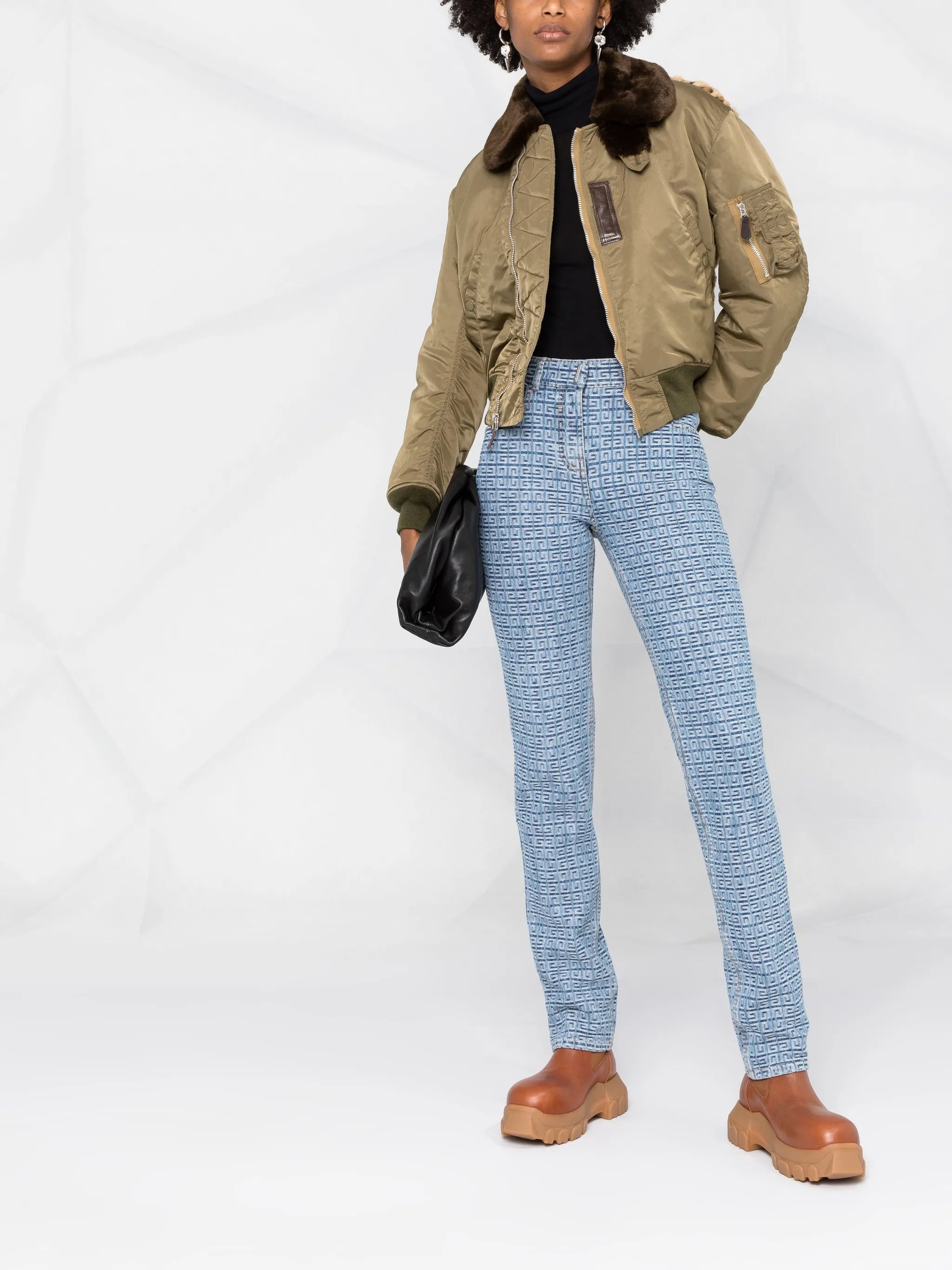 4G motif slim-fit jeans