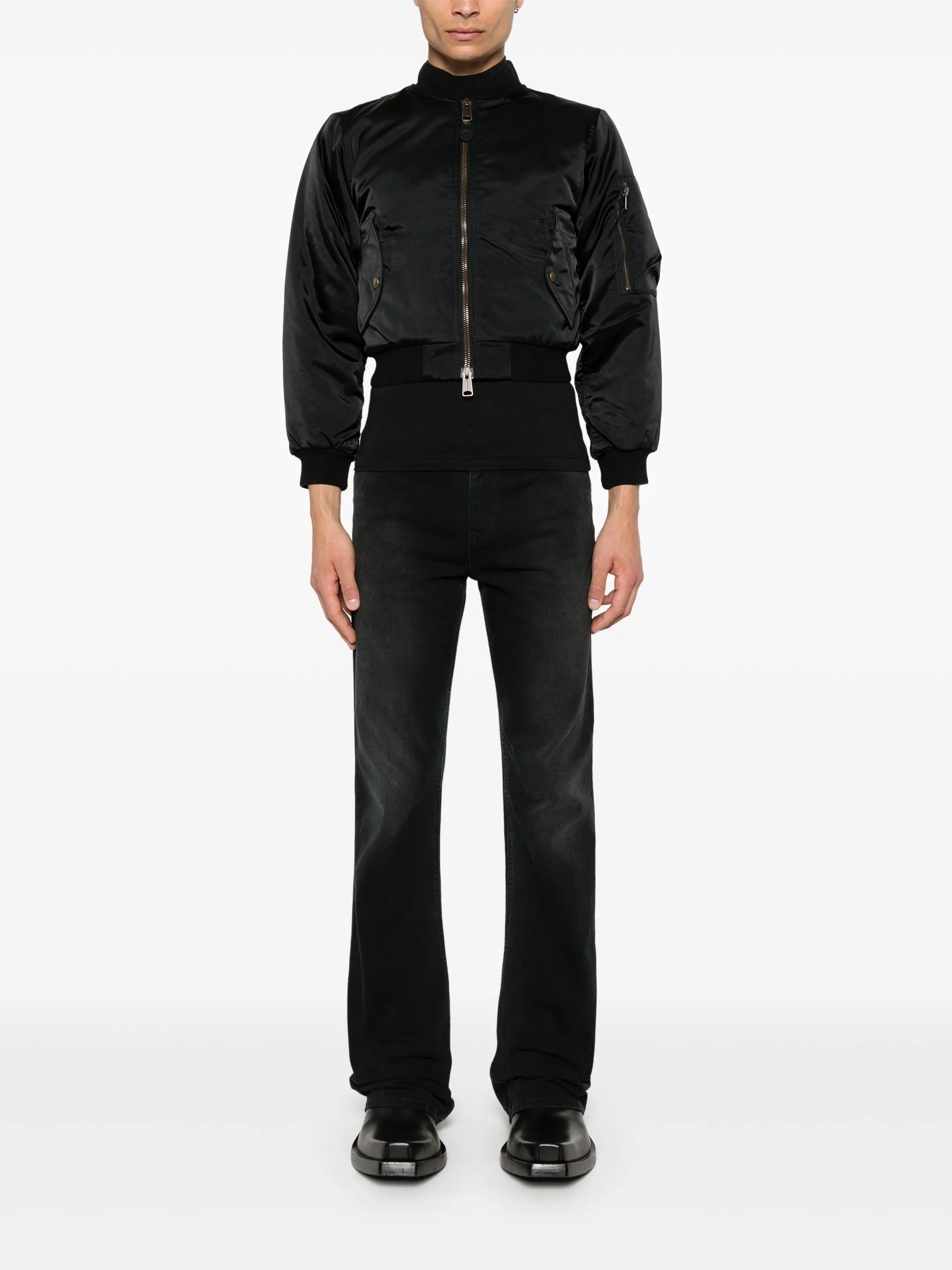 Shrunk bomber jacket