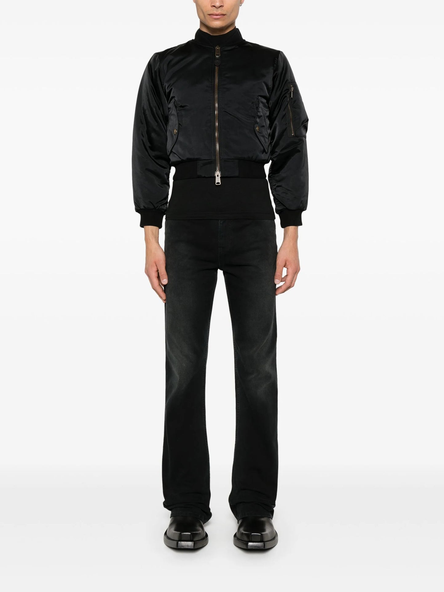 Shrunk bomber jacket