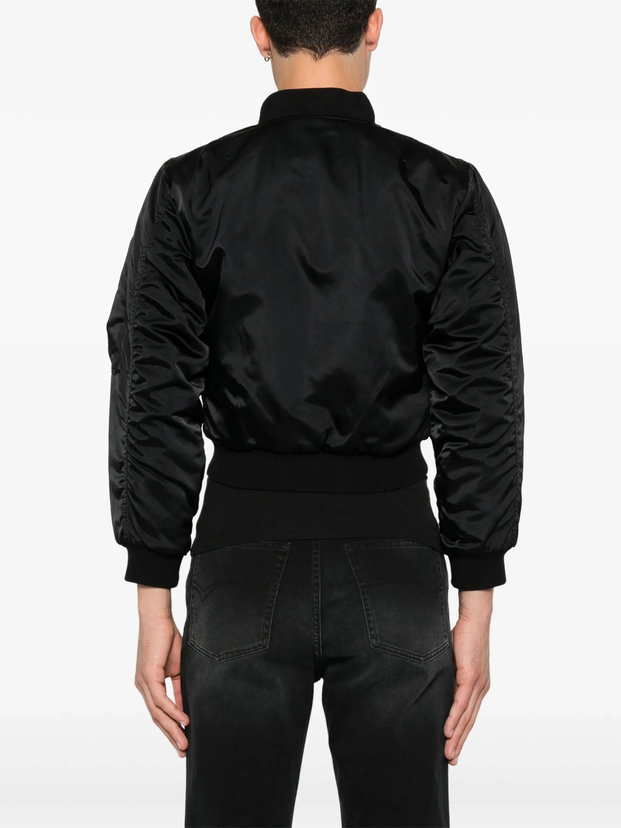 Shrunk bomber jacket
