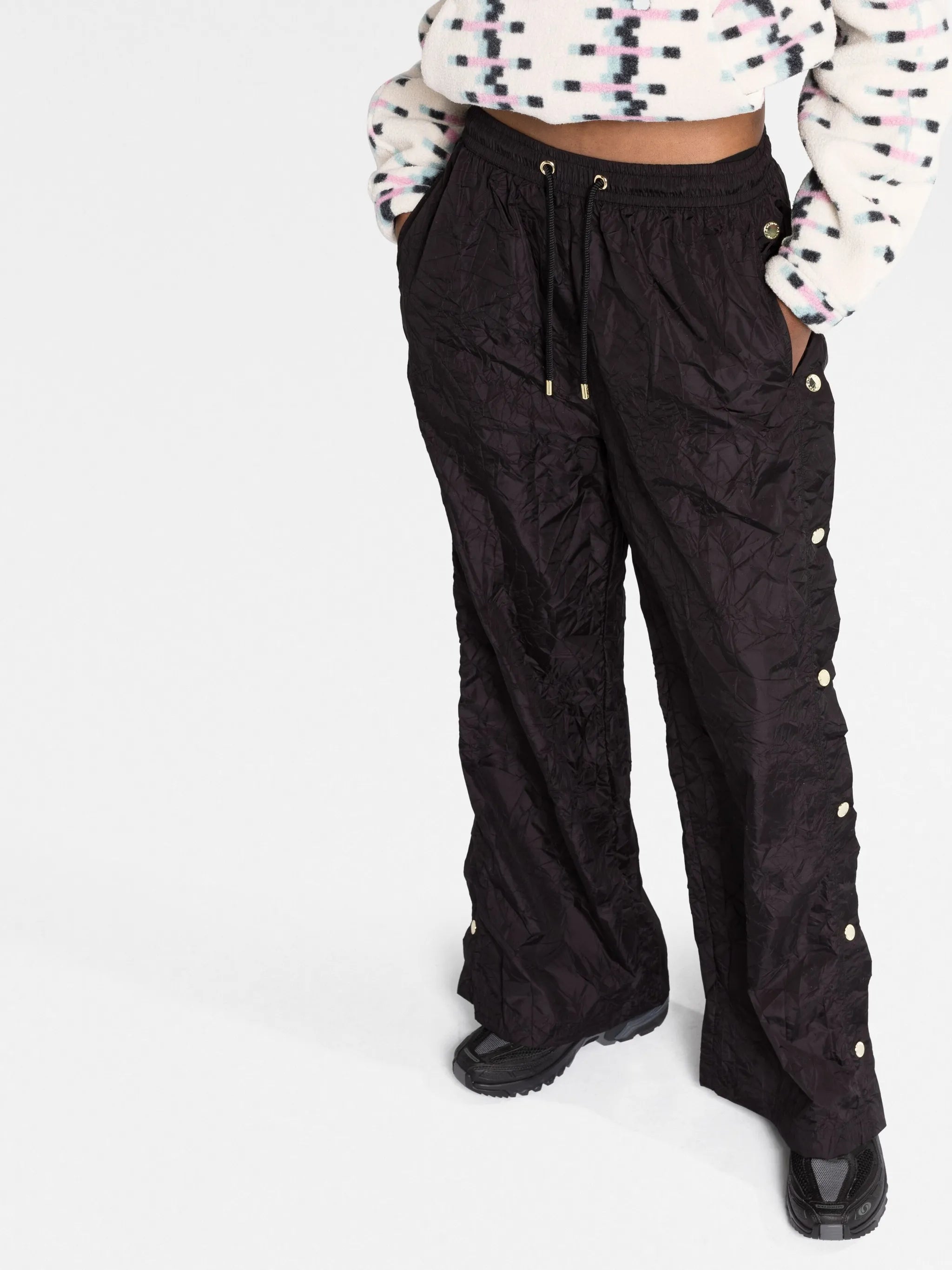 button-detailing trousers