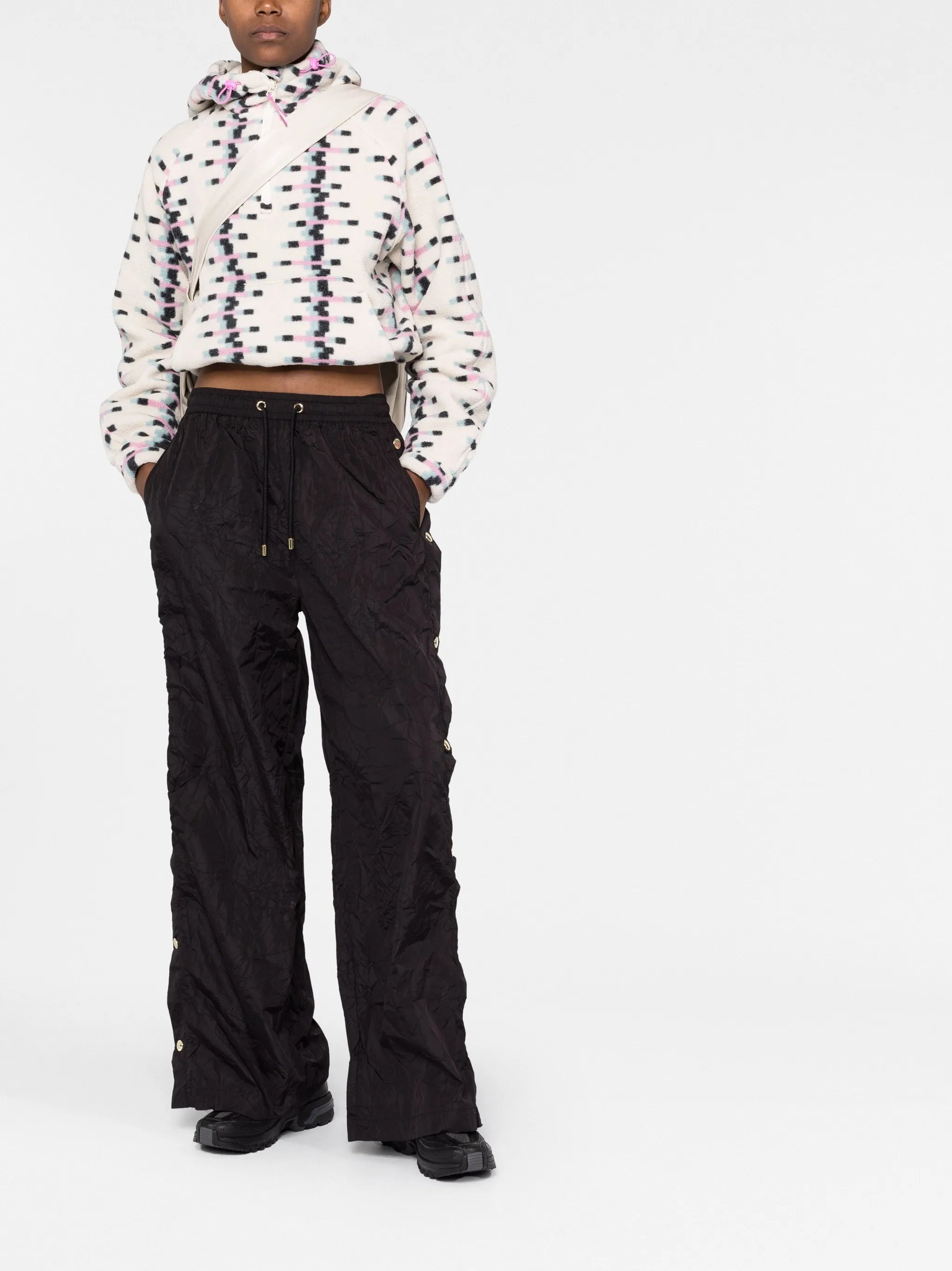 button-detailing trousers