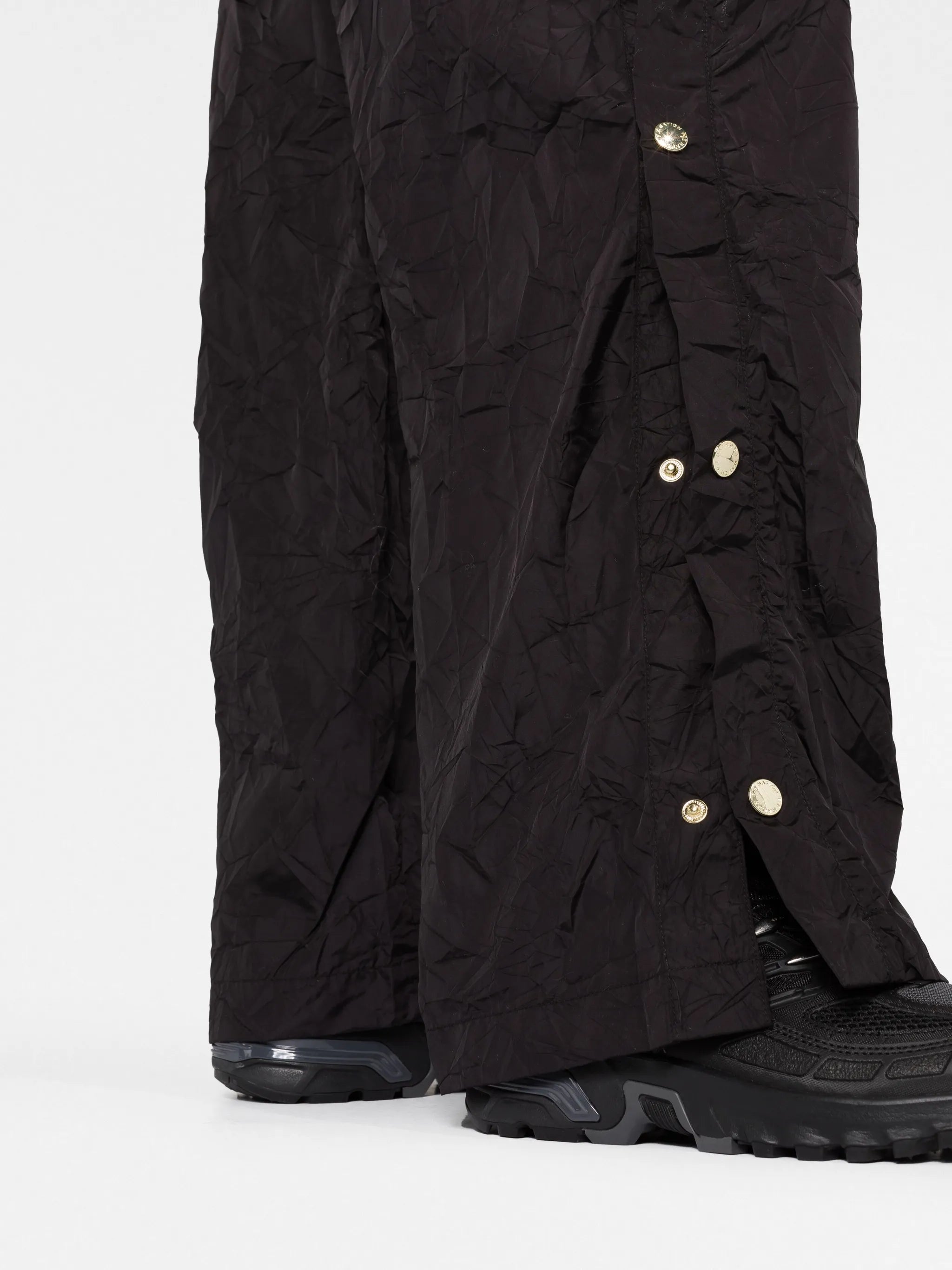 button-detailing trousers