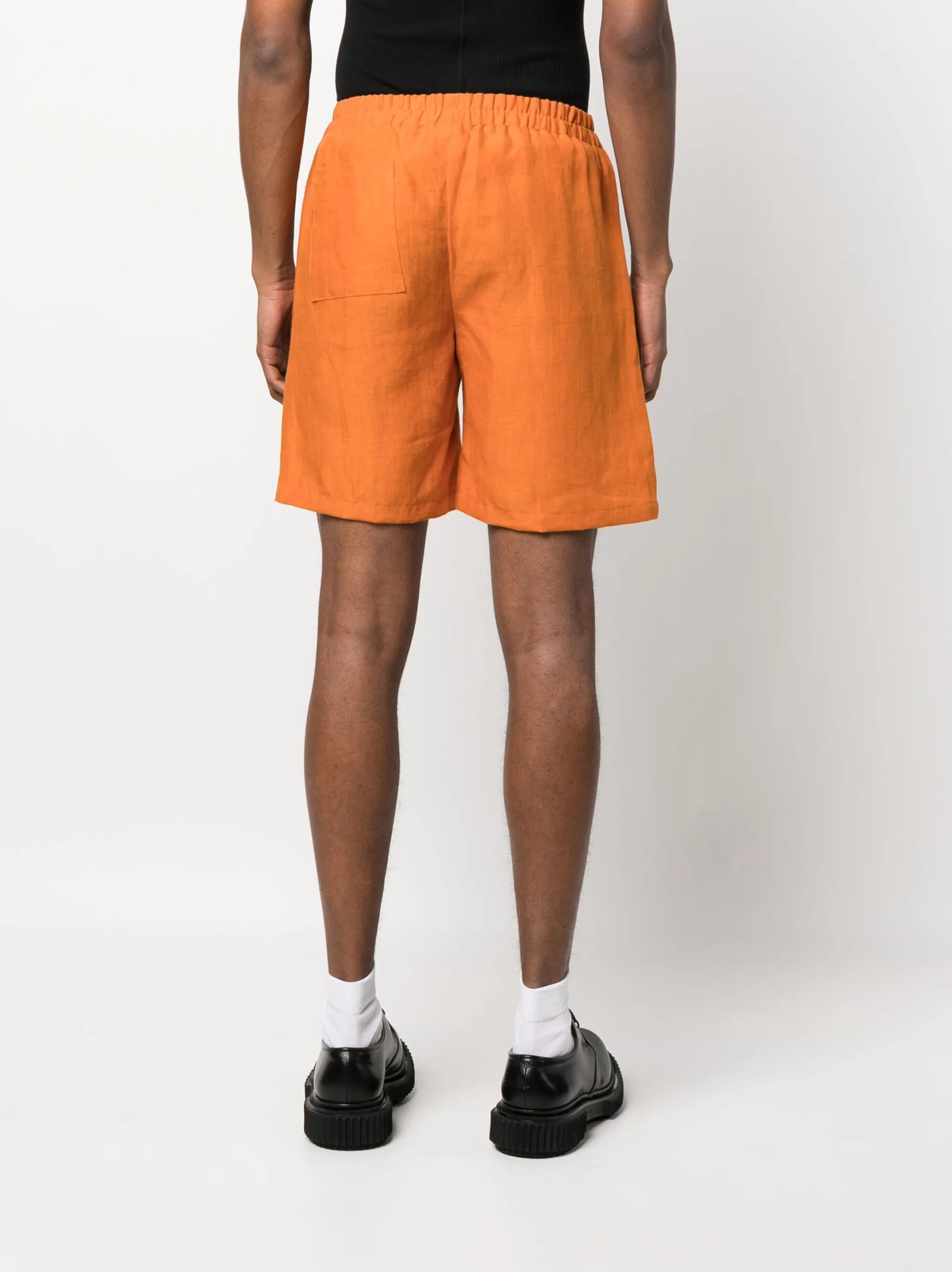 embroidered-detail elasticated-waist shorts