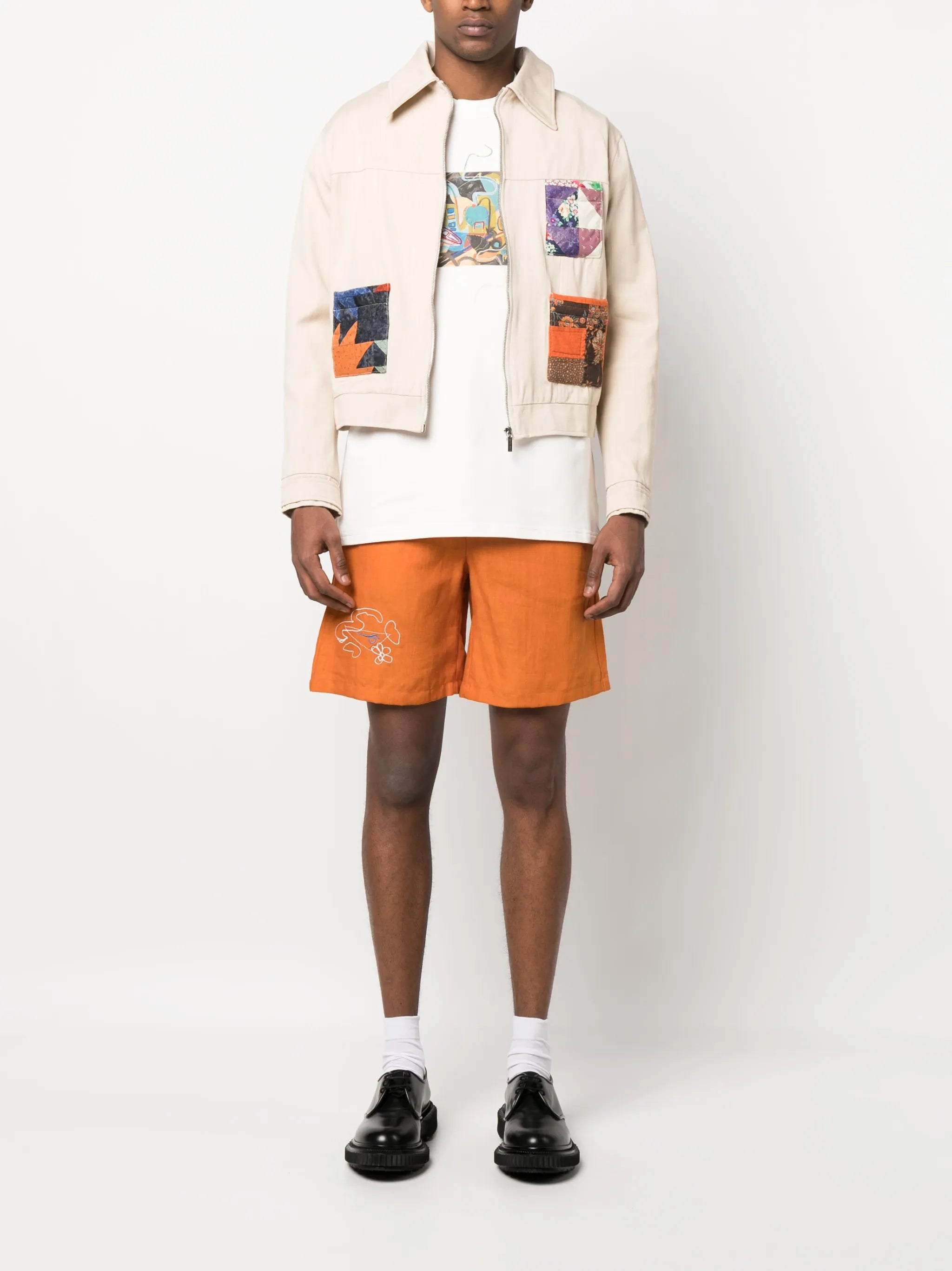 embroidered-detail elasticated-waist shorts