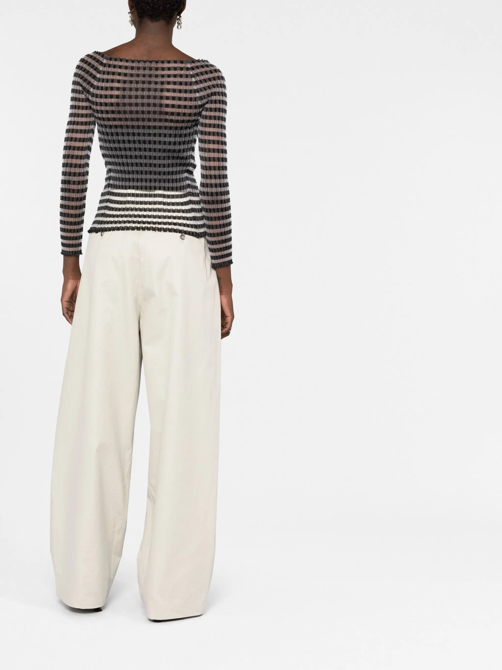 tie-fastening striped top