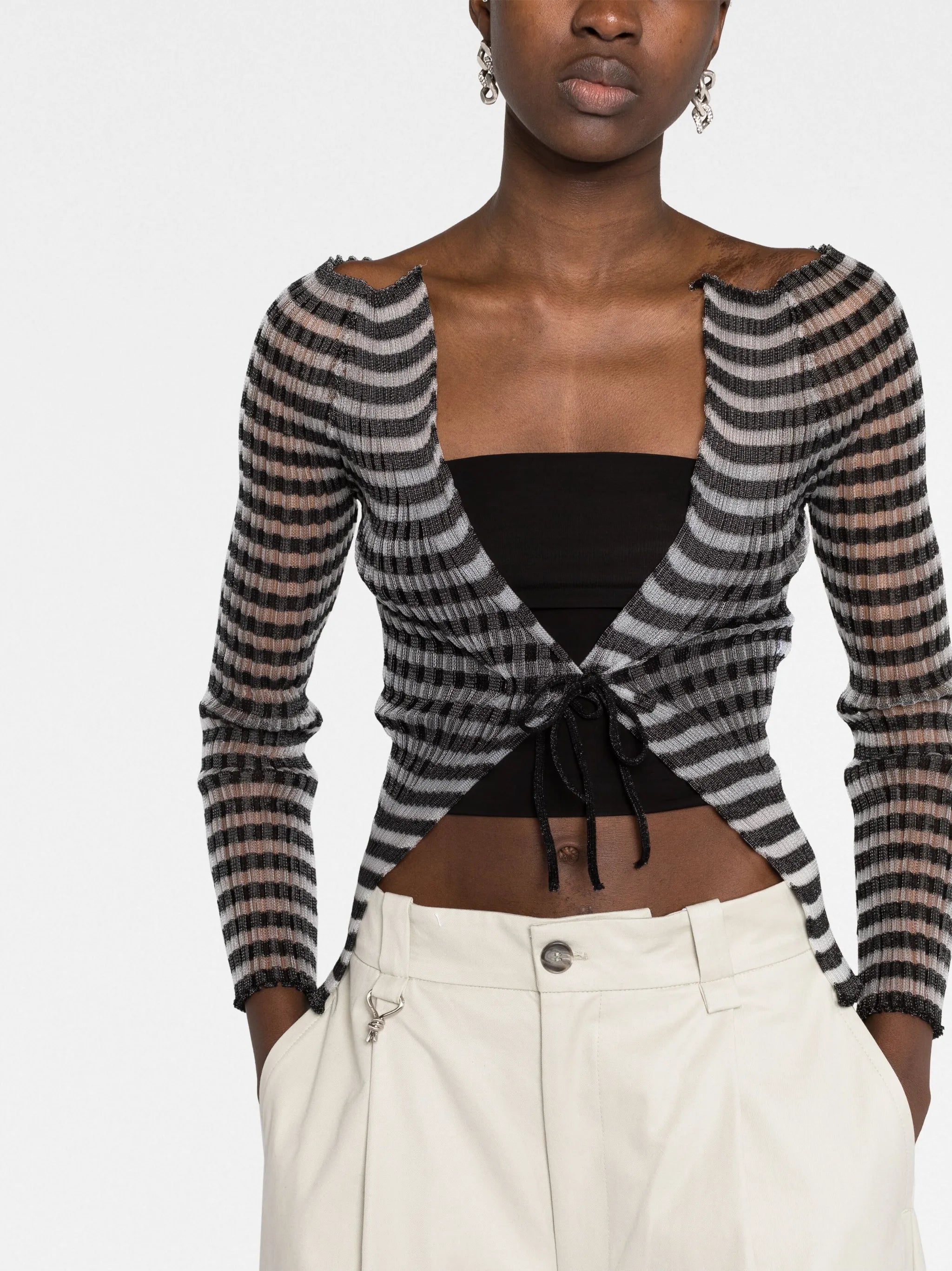 tie-fastening striped top
