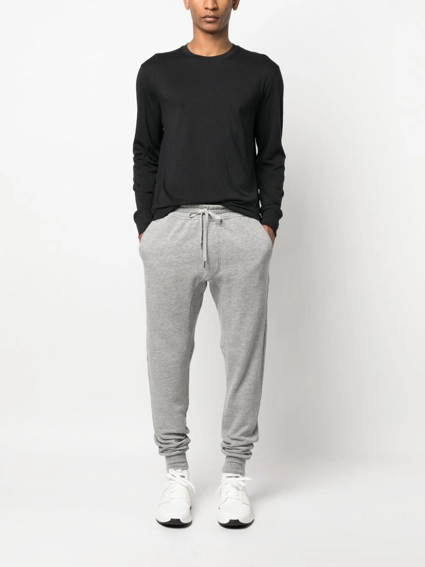 round-neck long-sleeve T-shirt