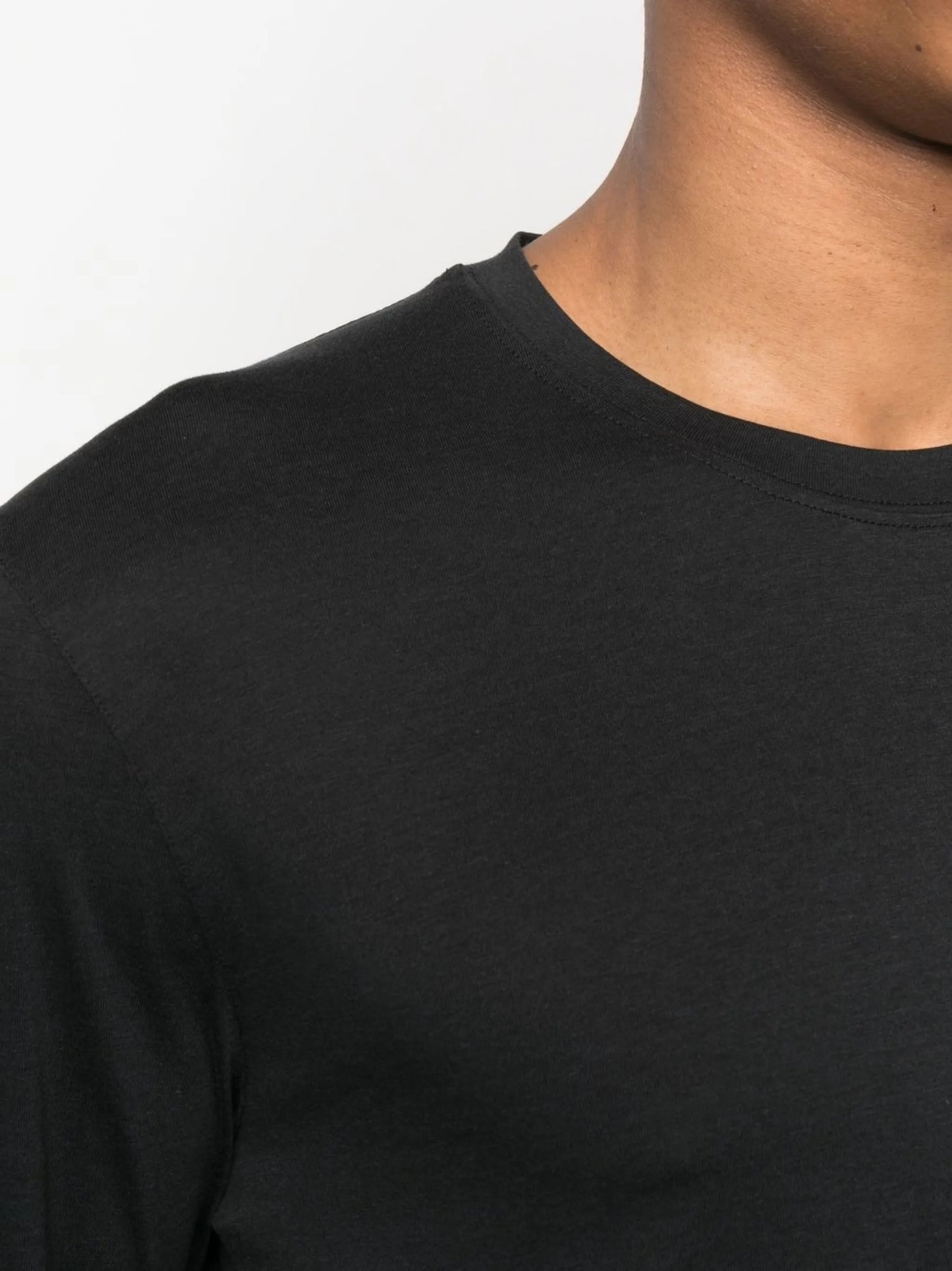 round-neck long-sleeve T-shirt