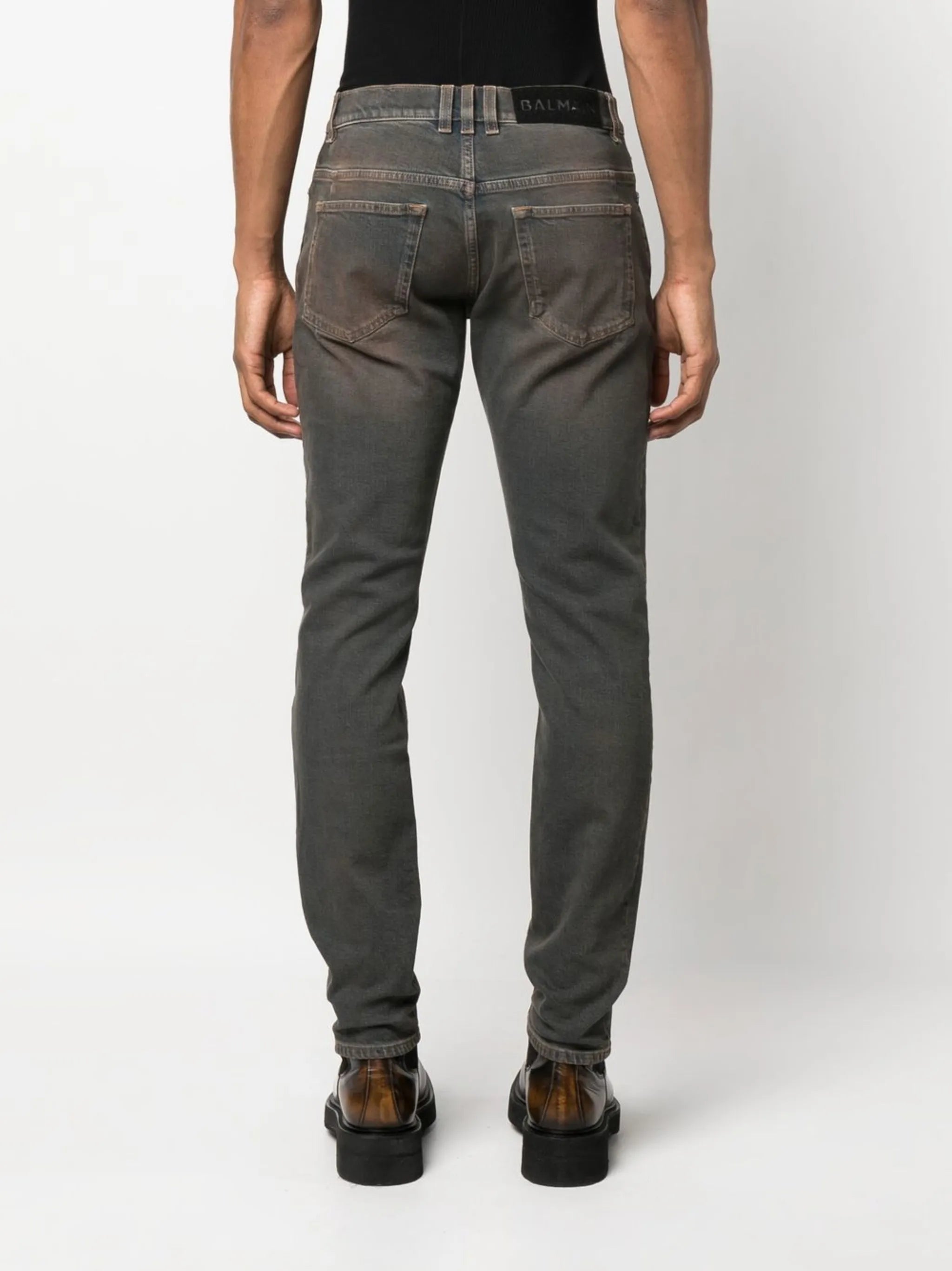 distressed slim-fit jeans