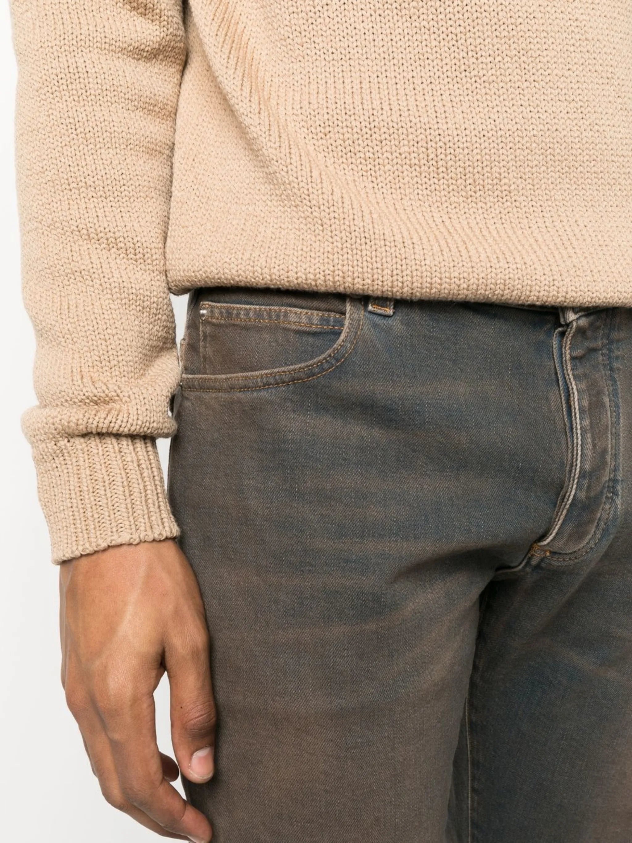 distressed slim-fit jeans