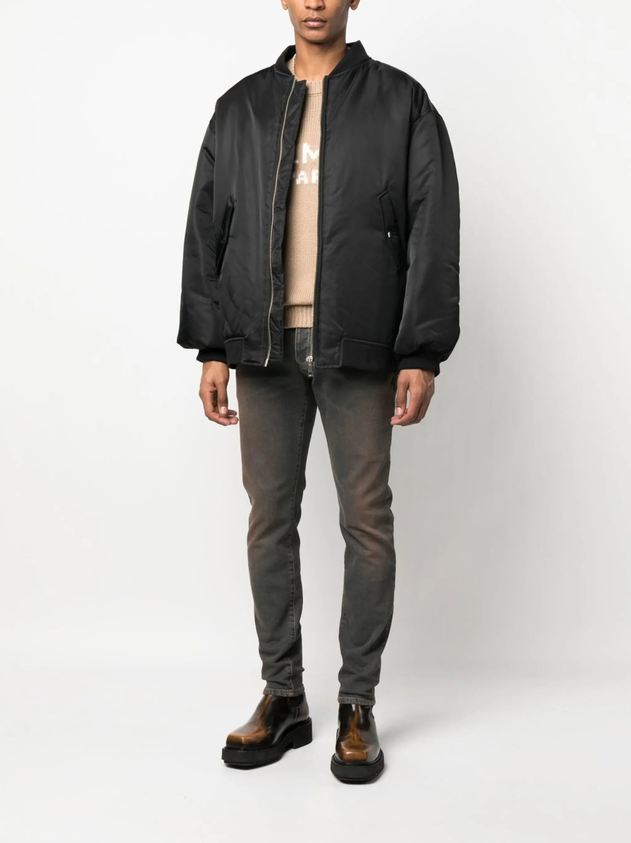 distressed slim-fit jeans