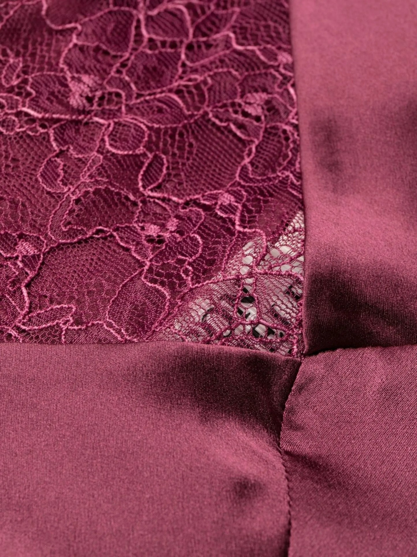 lace-trim silk short set