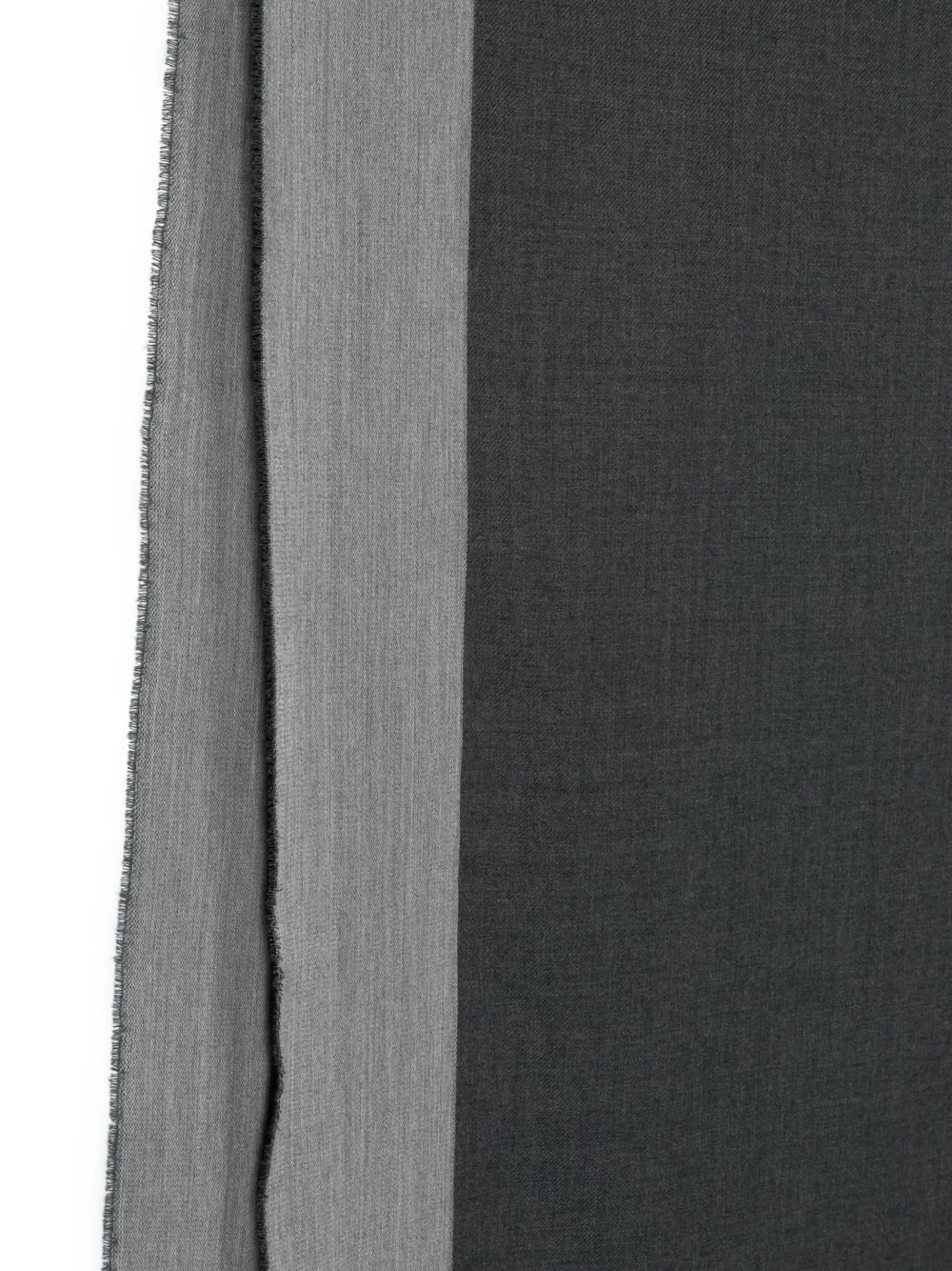 contrasting-border wool scarf