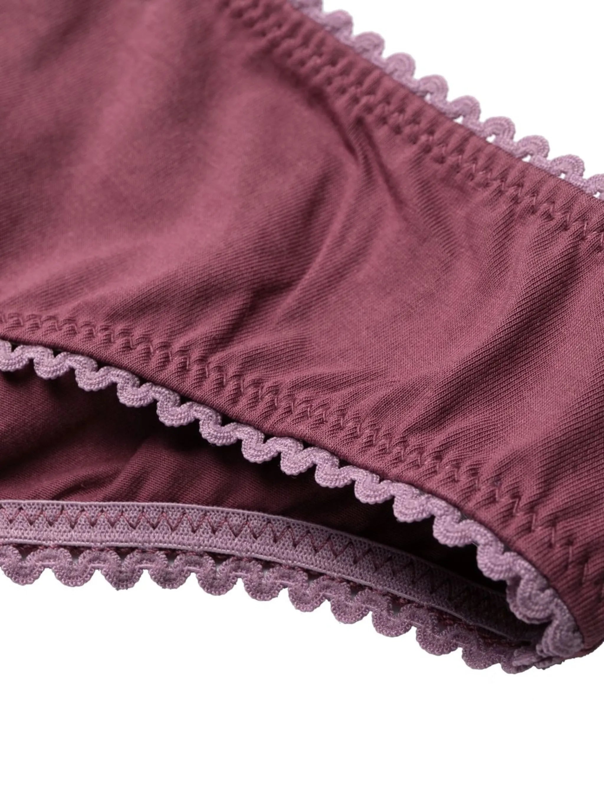 scallop-edge bra and briefs set