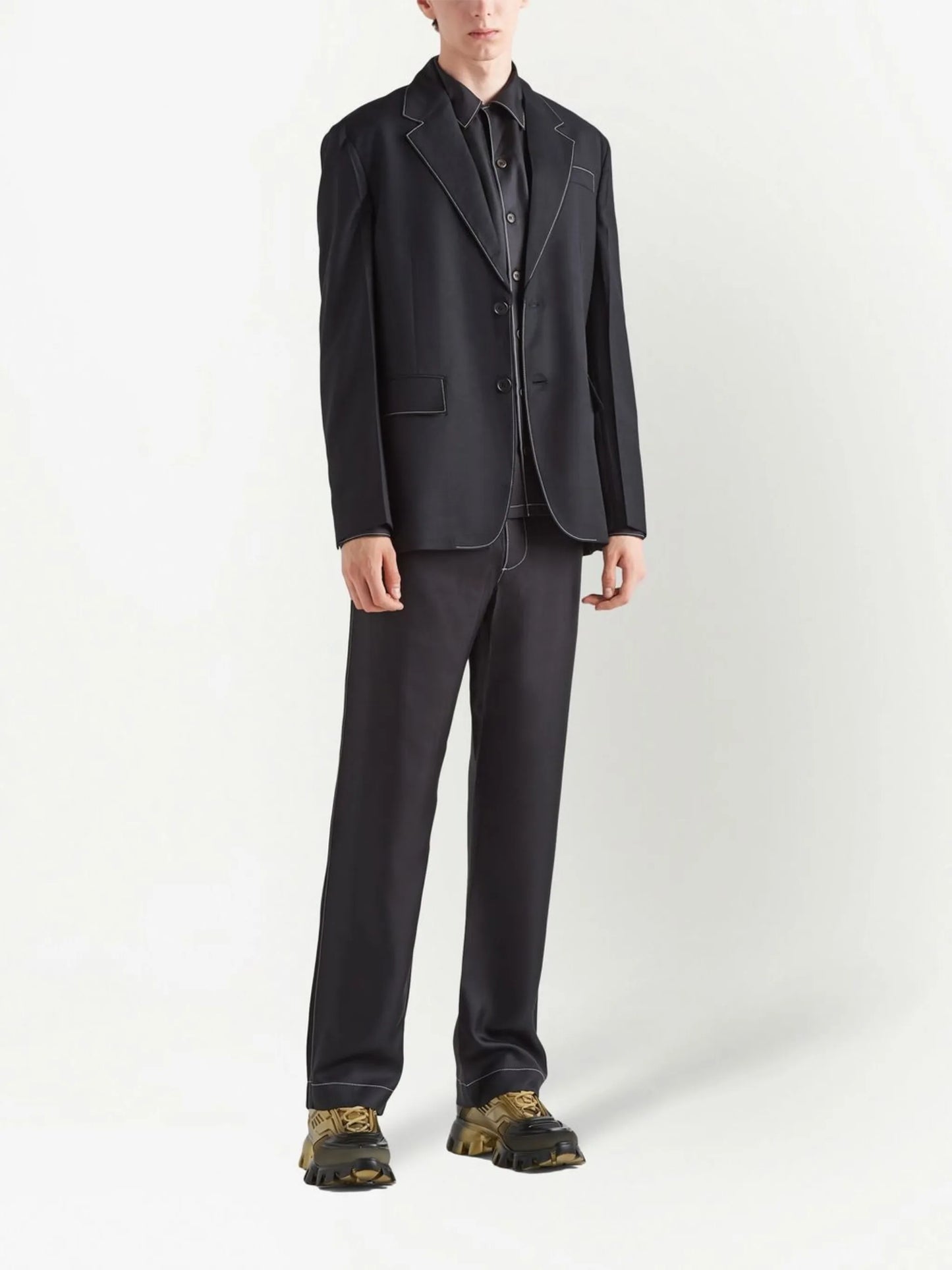 single-breasted wool blazer