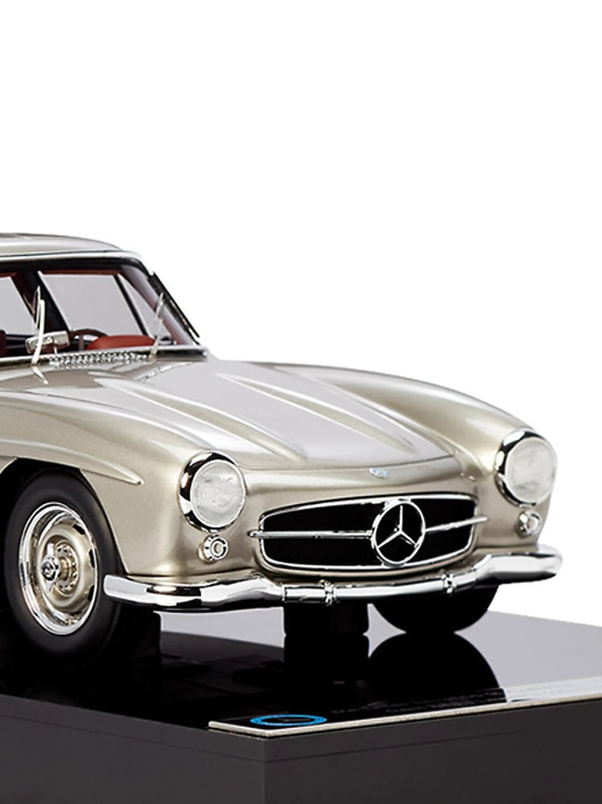 x 955 Mercedes-Benz Gullwing Coupé car miniature