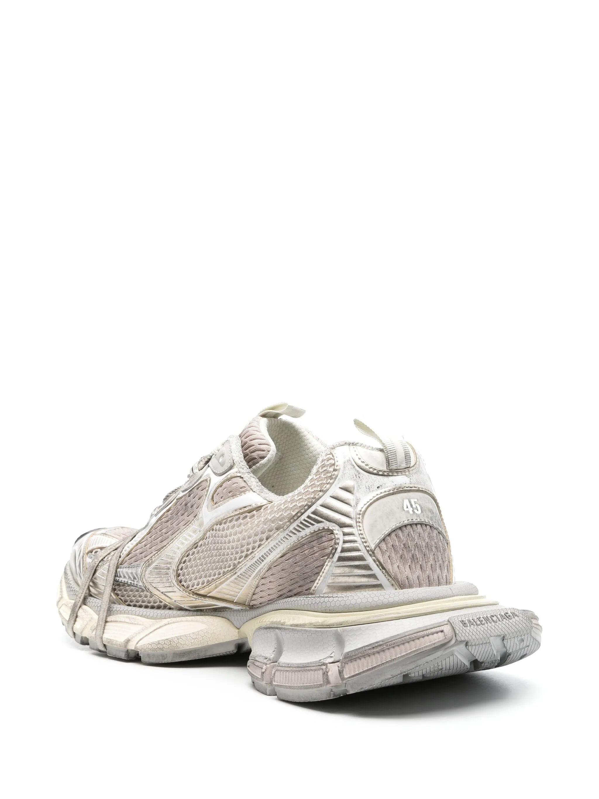 3XL sneakers