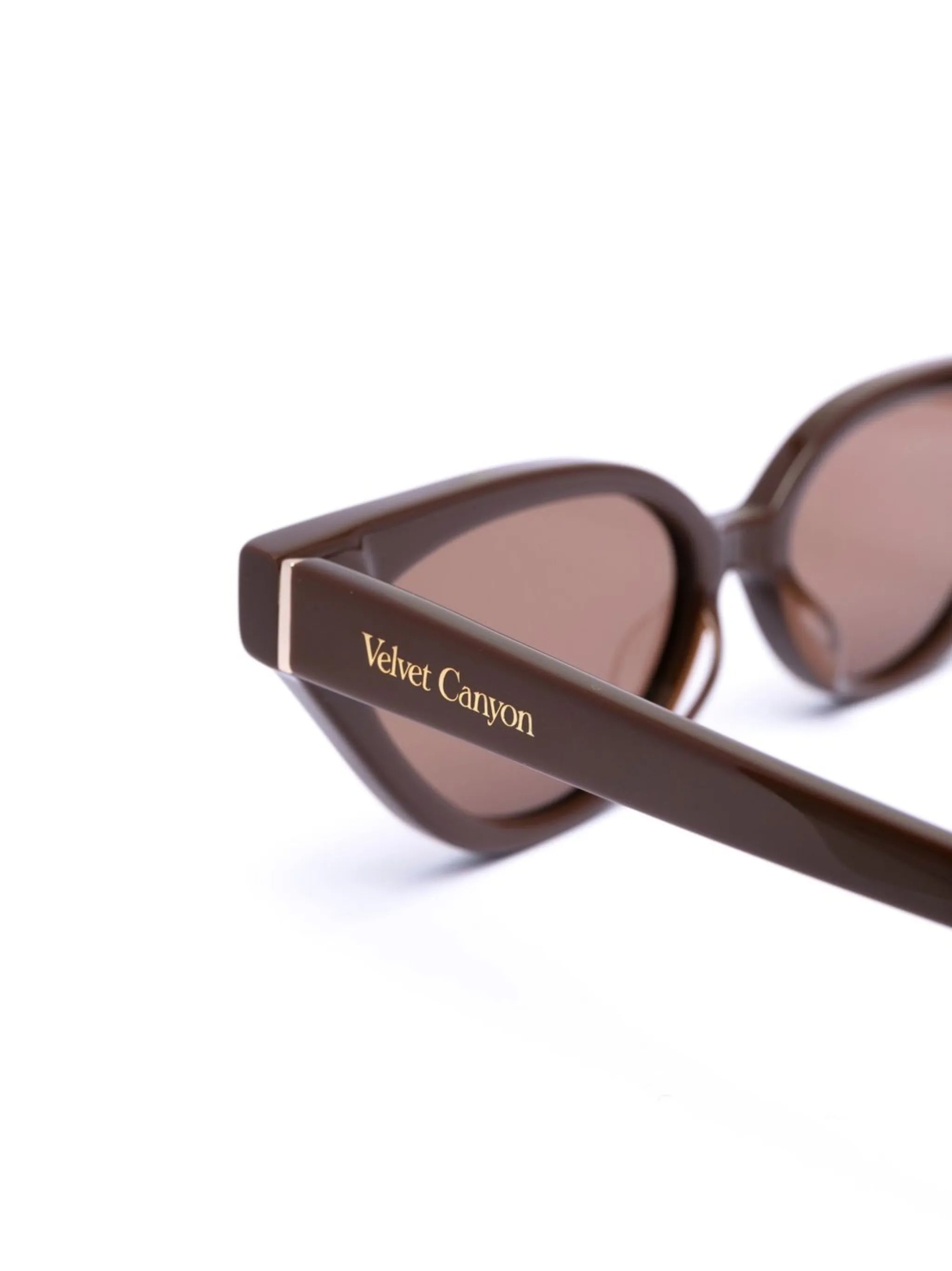 Beatniks cat-eye sunglasses