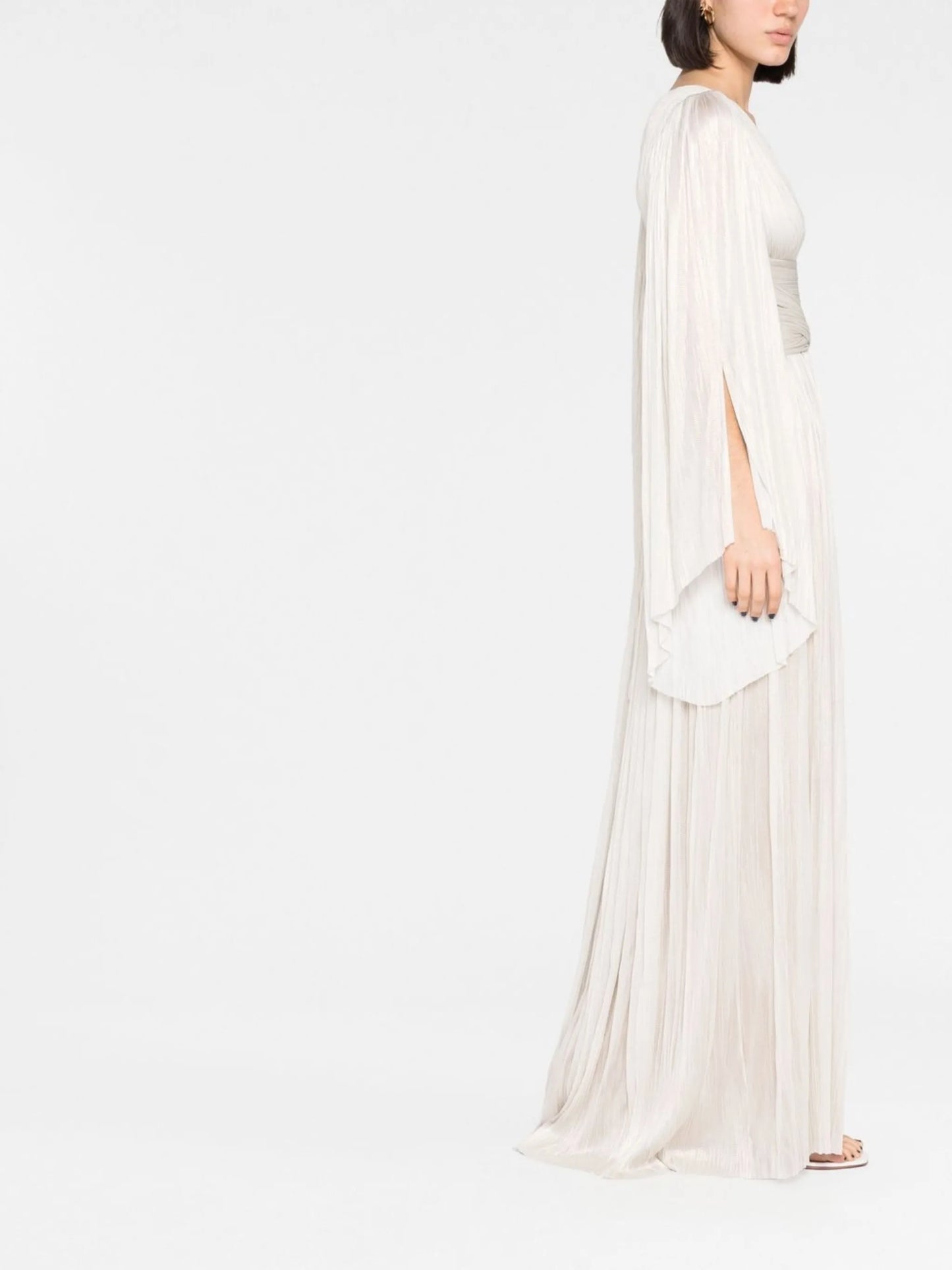 Alana V-neck long-sleeve gown