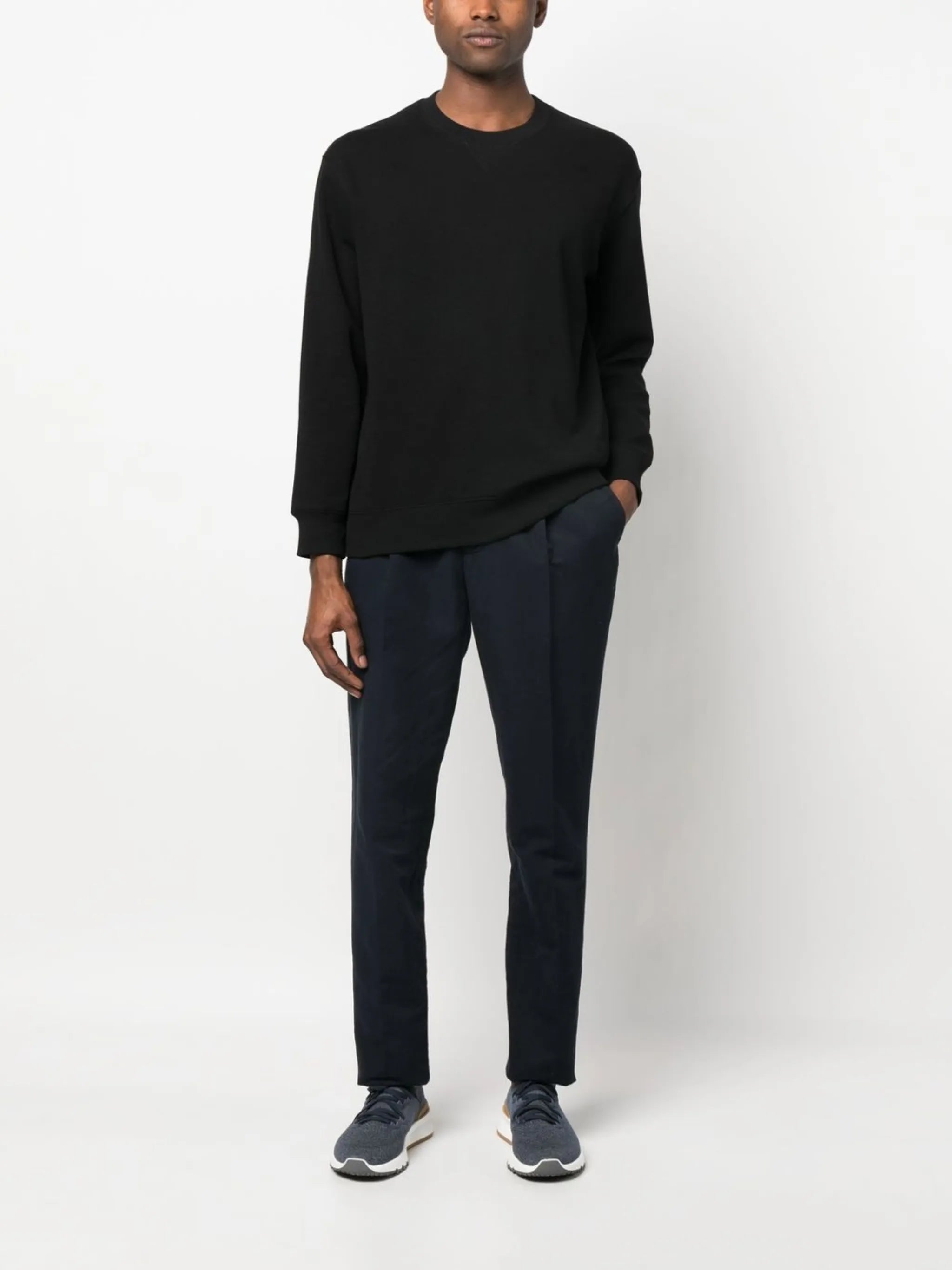long-sleeved cotton jumper