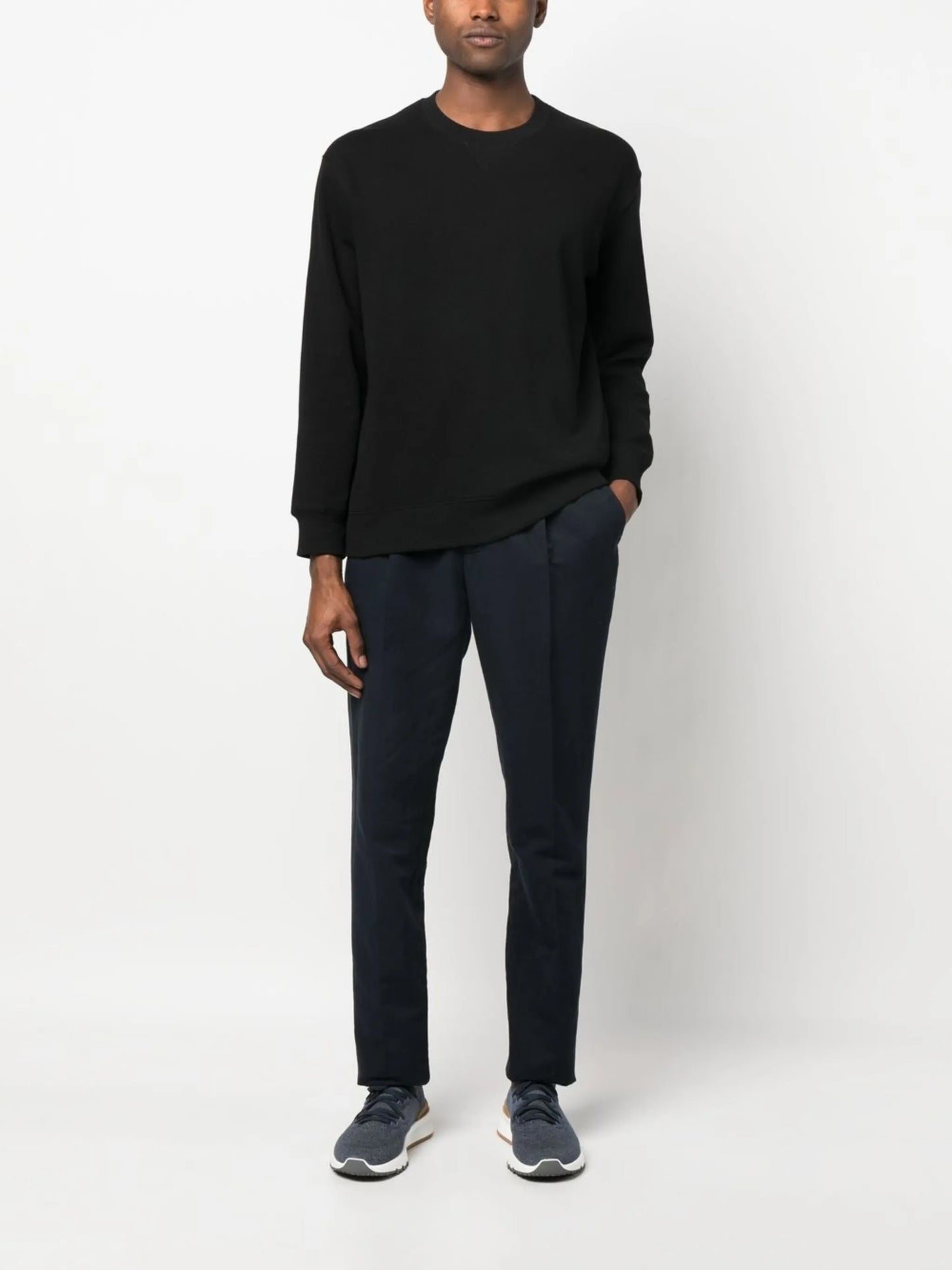 long-sleeved cotton jumper
