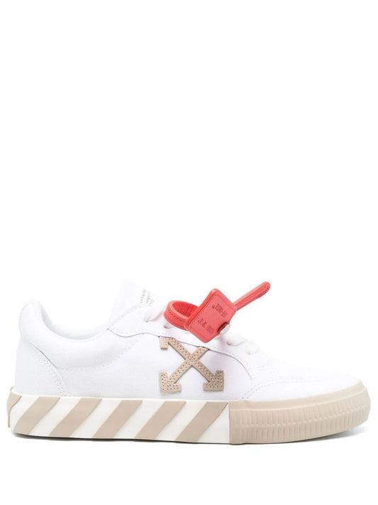 Vulcanized low-top sneakers