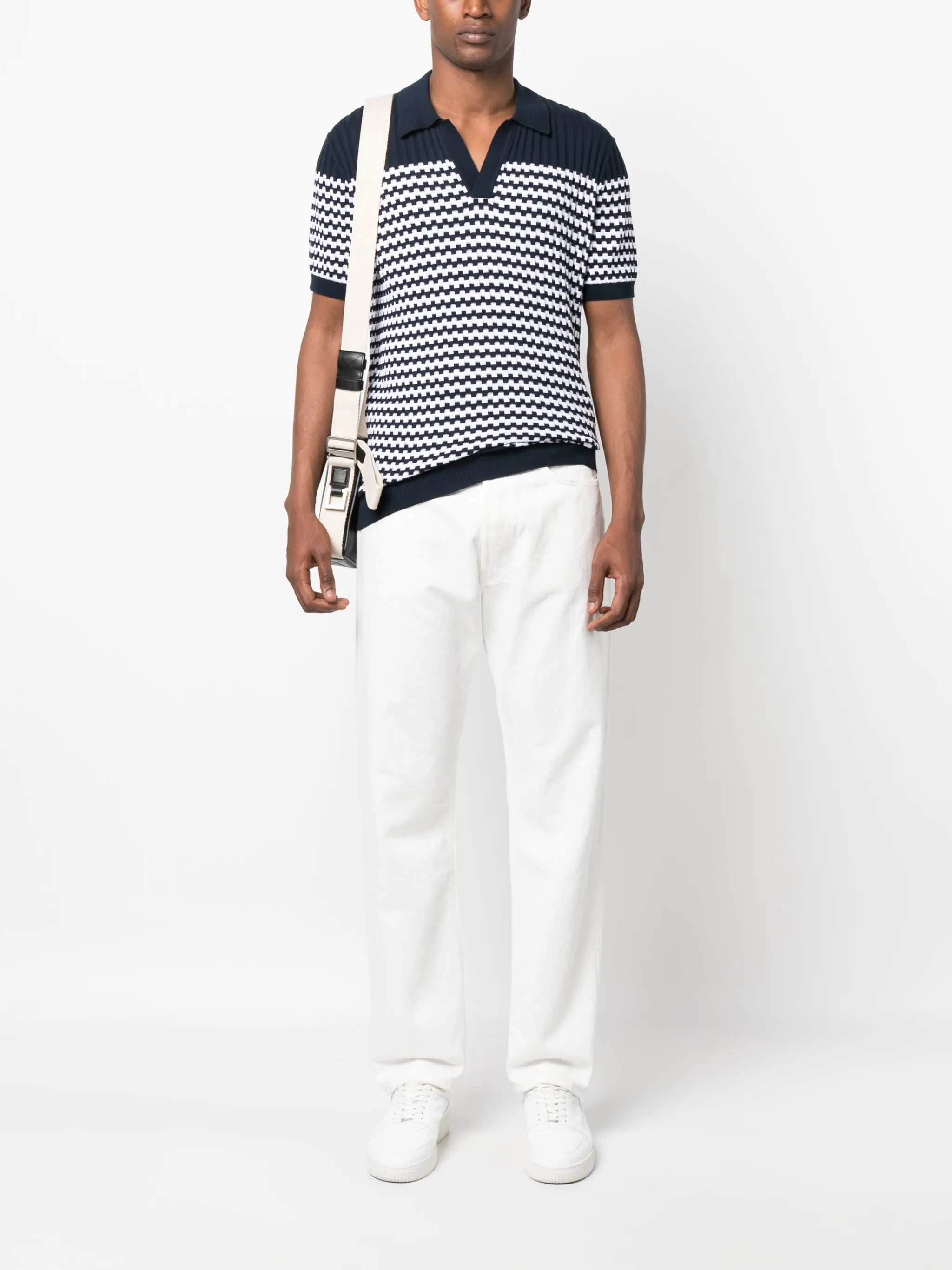 slim-cut leg trousers