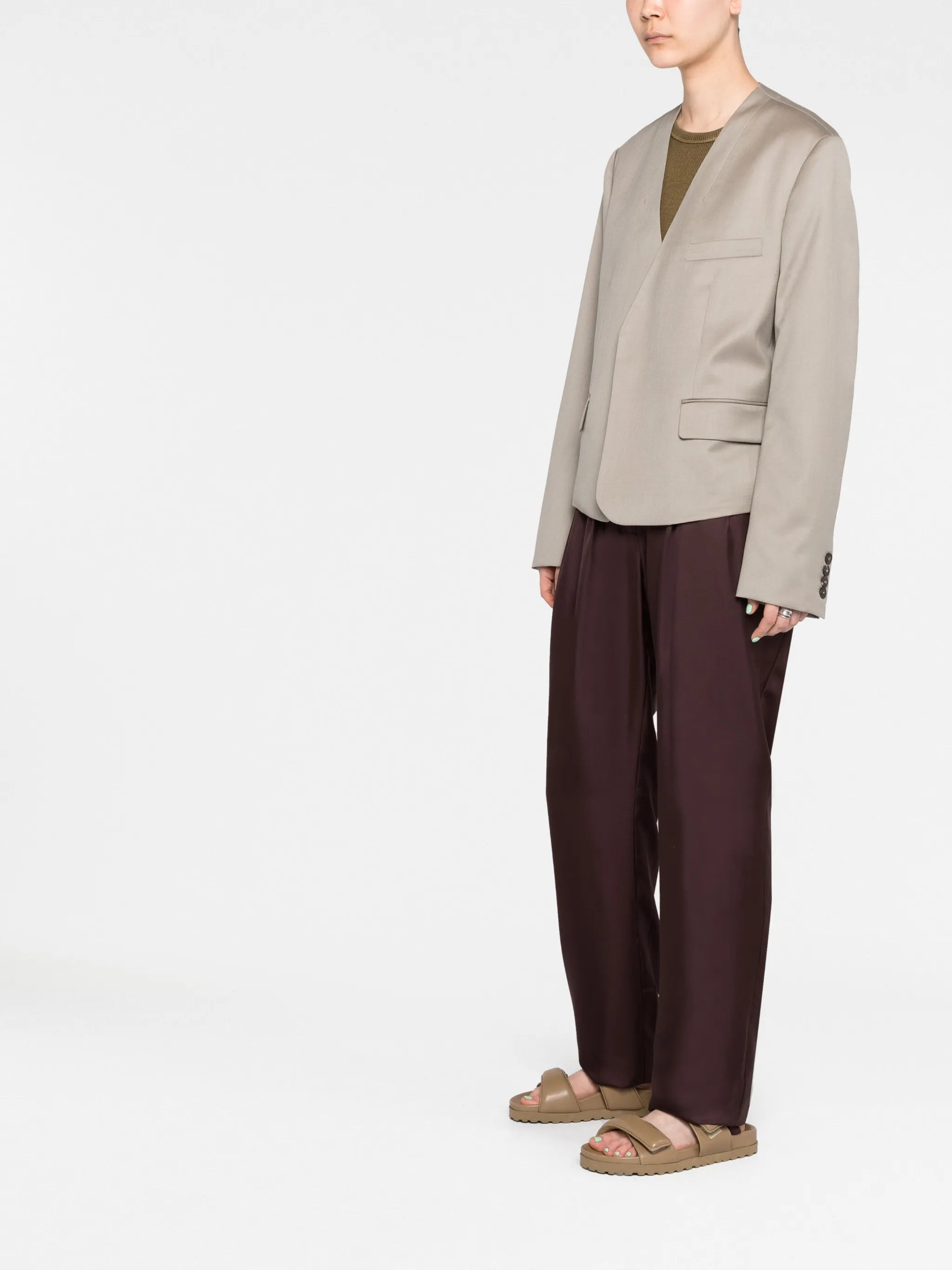 V-neck collarless blazer