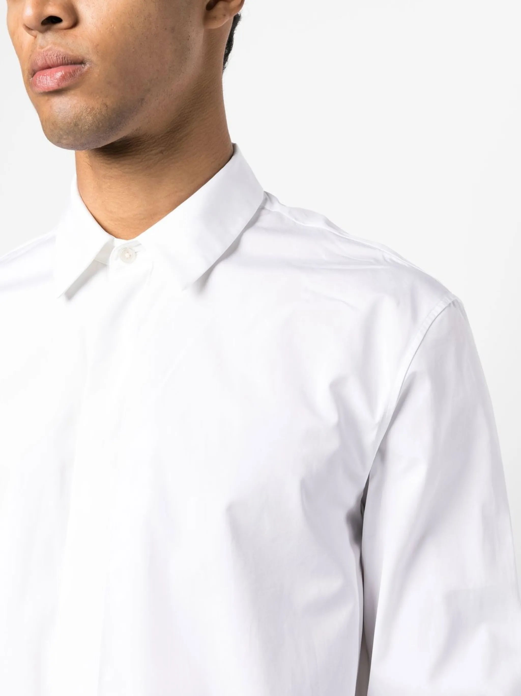 long-sleeve poplin shirt