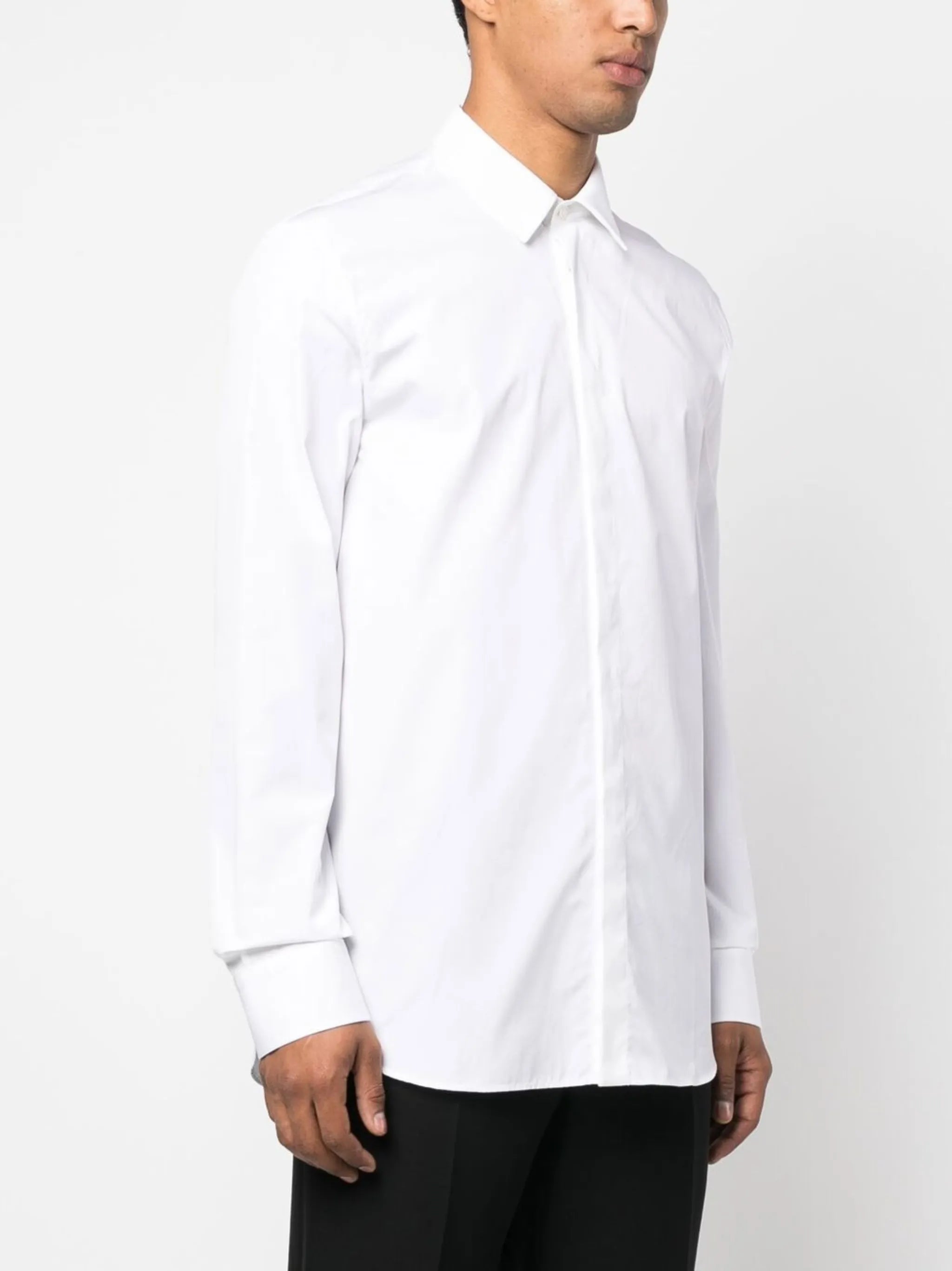 long-sleeve poplin shirt