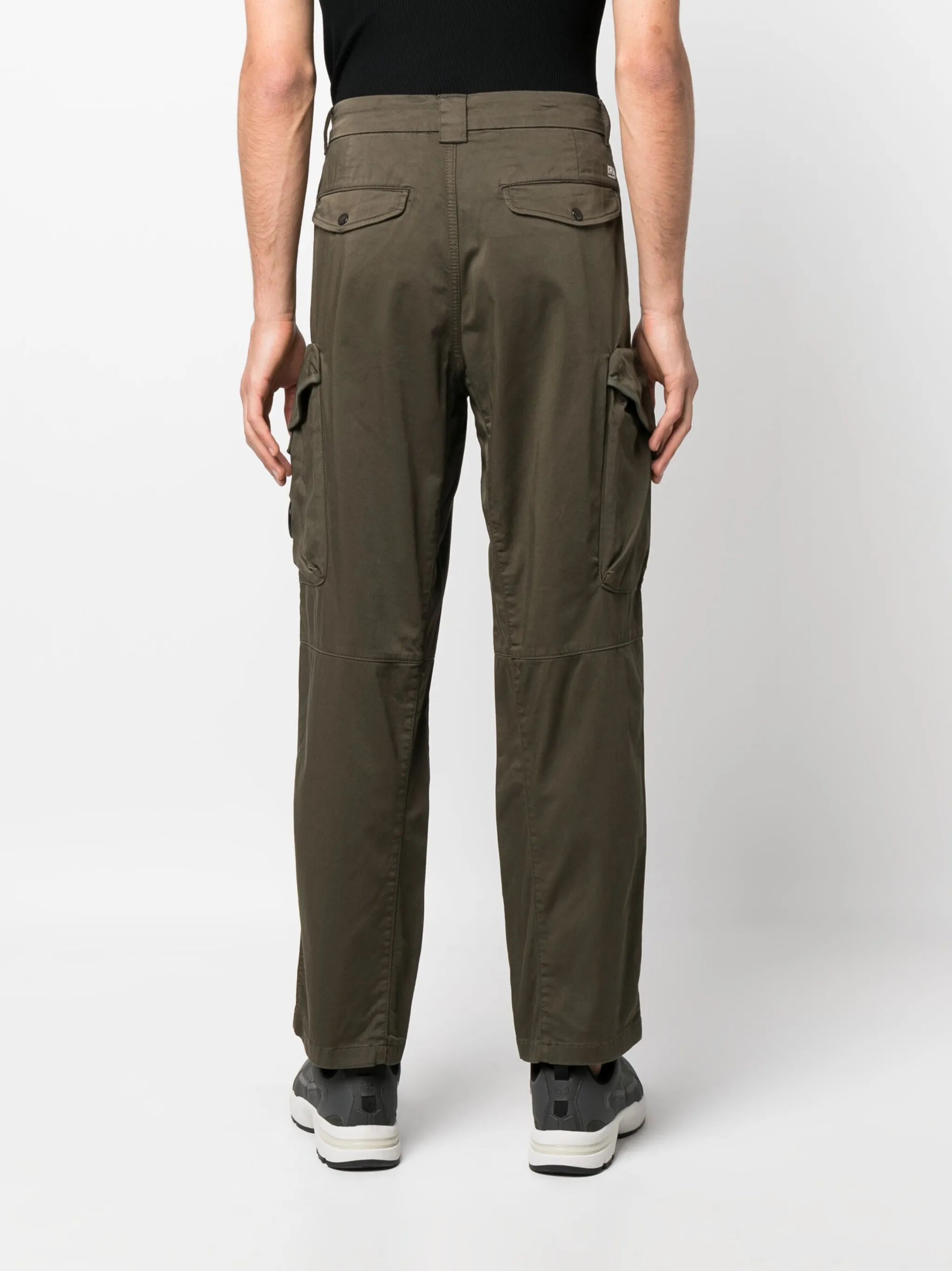 Lens-detail cargo-pocket trousers