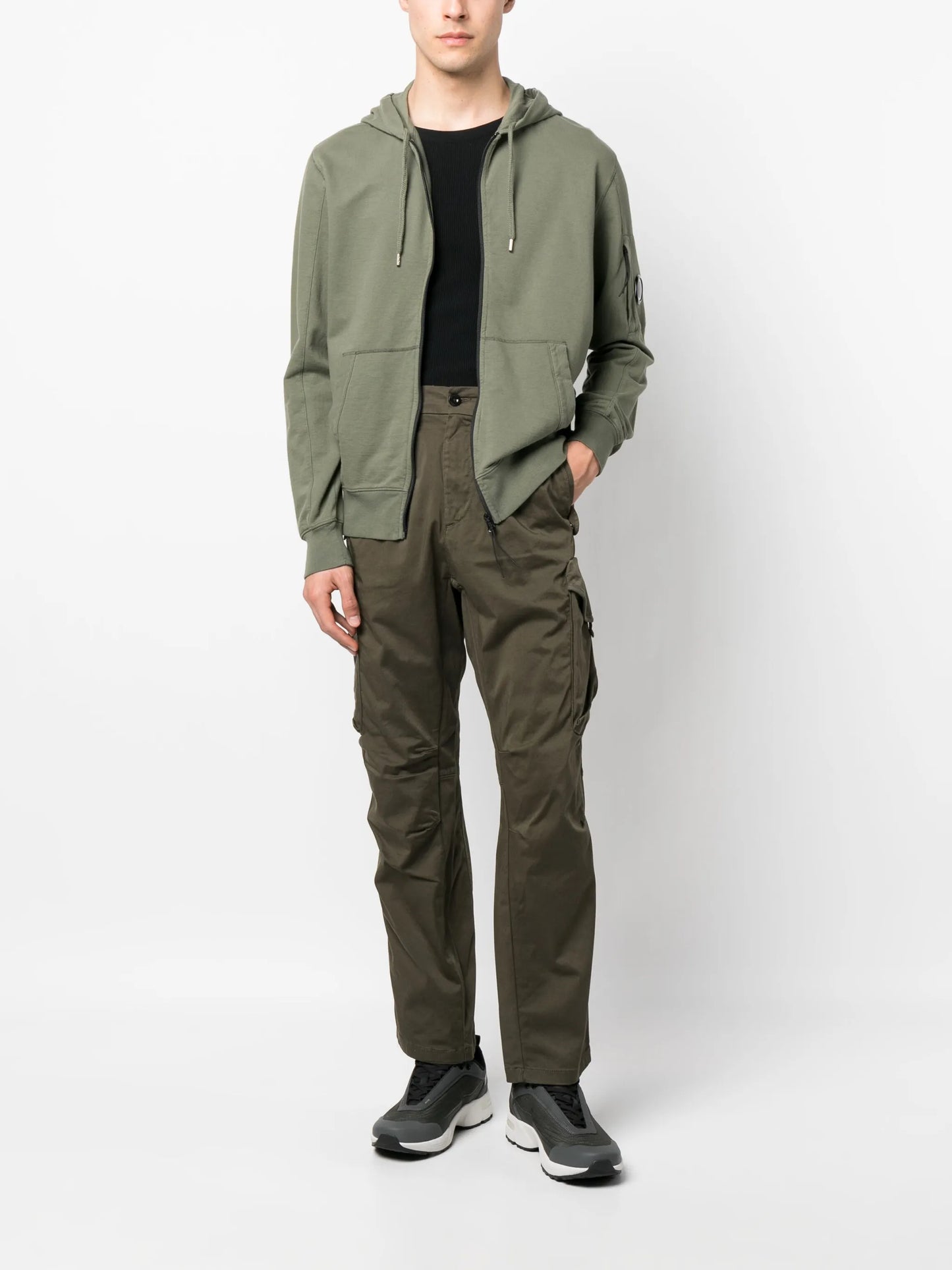 Lens-detail cargo-pocket trousers