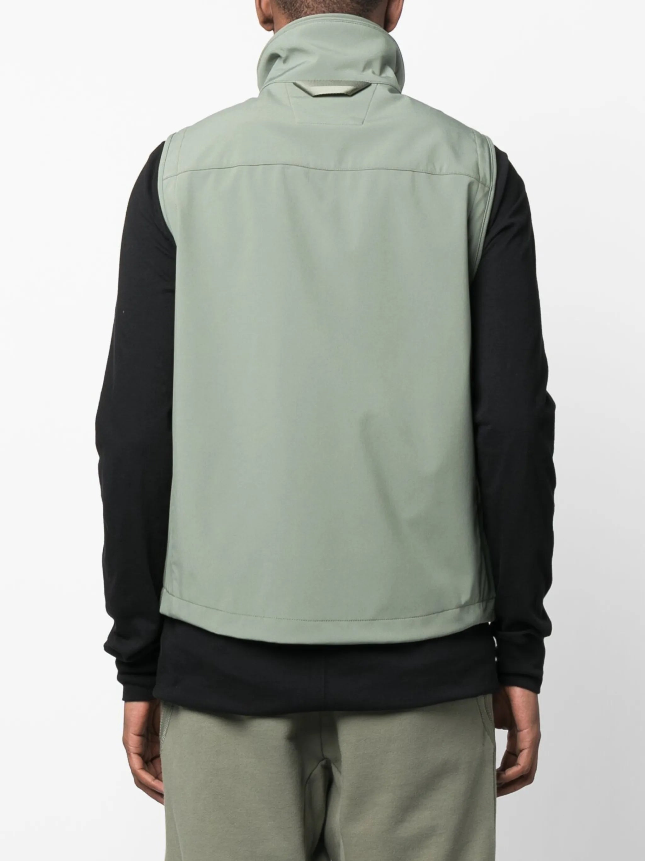 Lens-detail multi-pocket vest